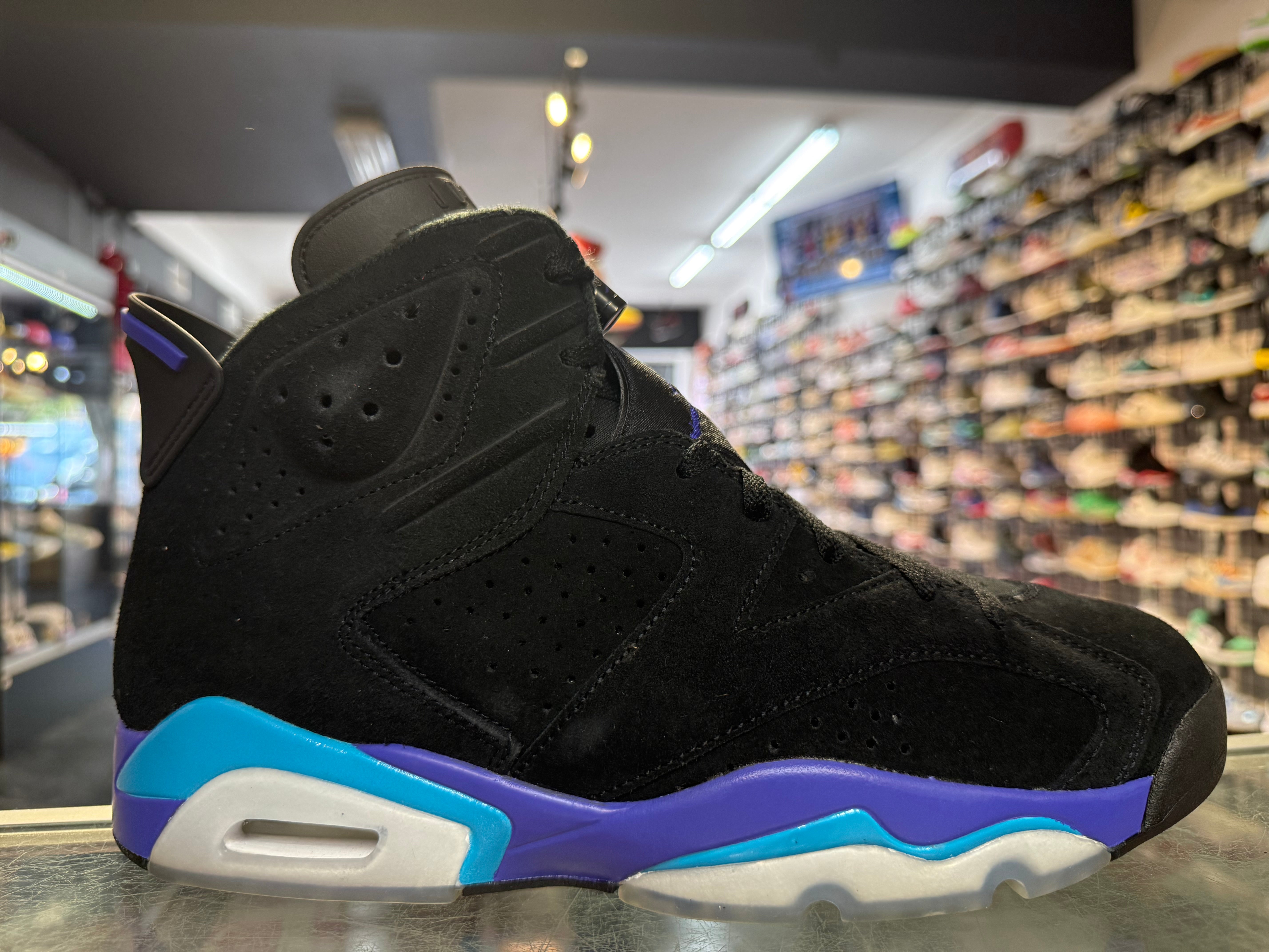 Size 10 Air Jordan 6 "Aqua"