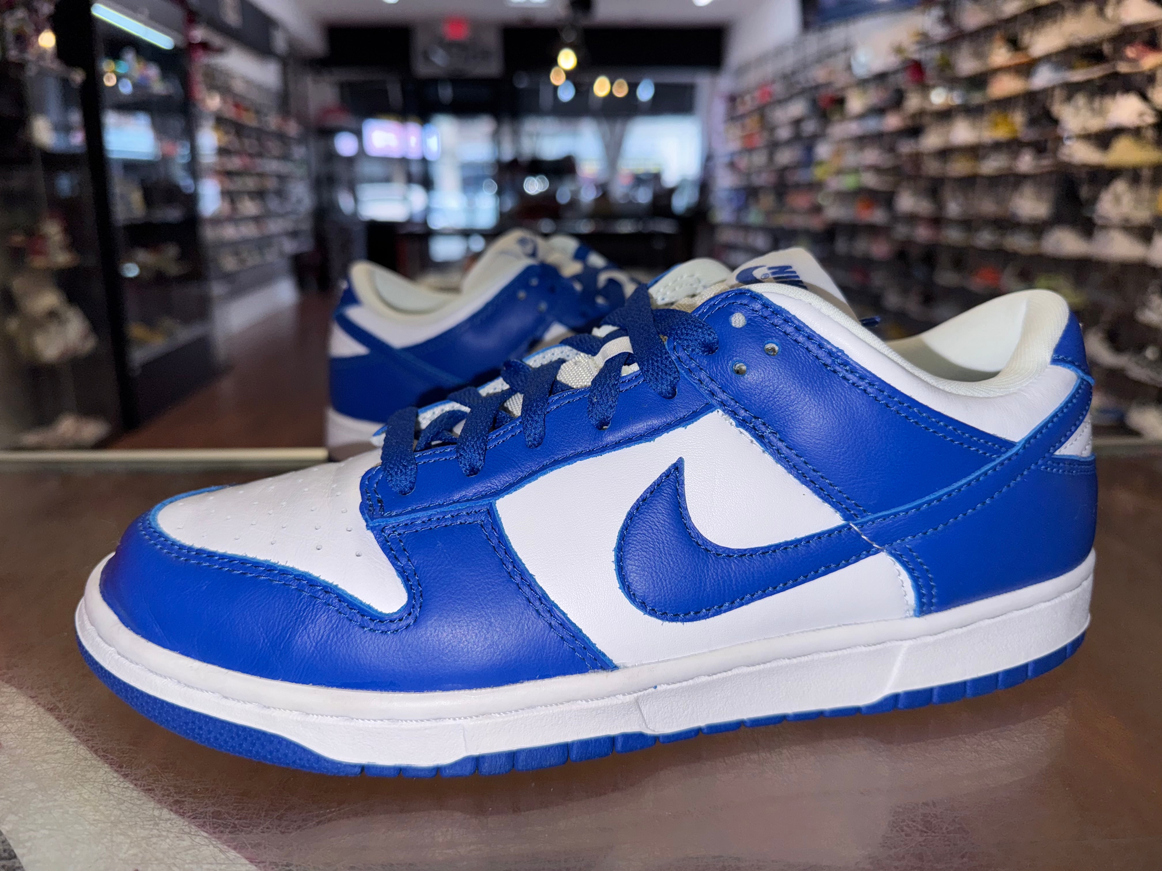 Size 10 Dunk Low "Kentucky"