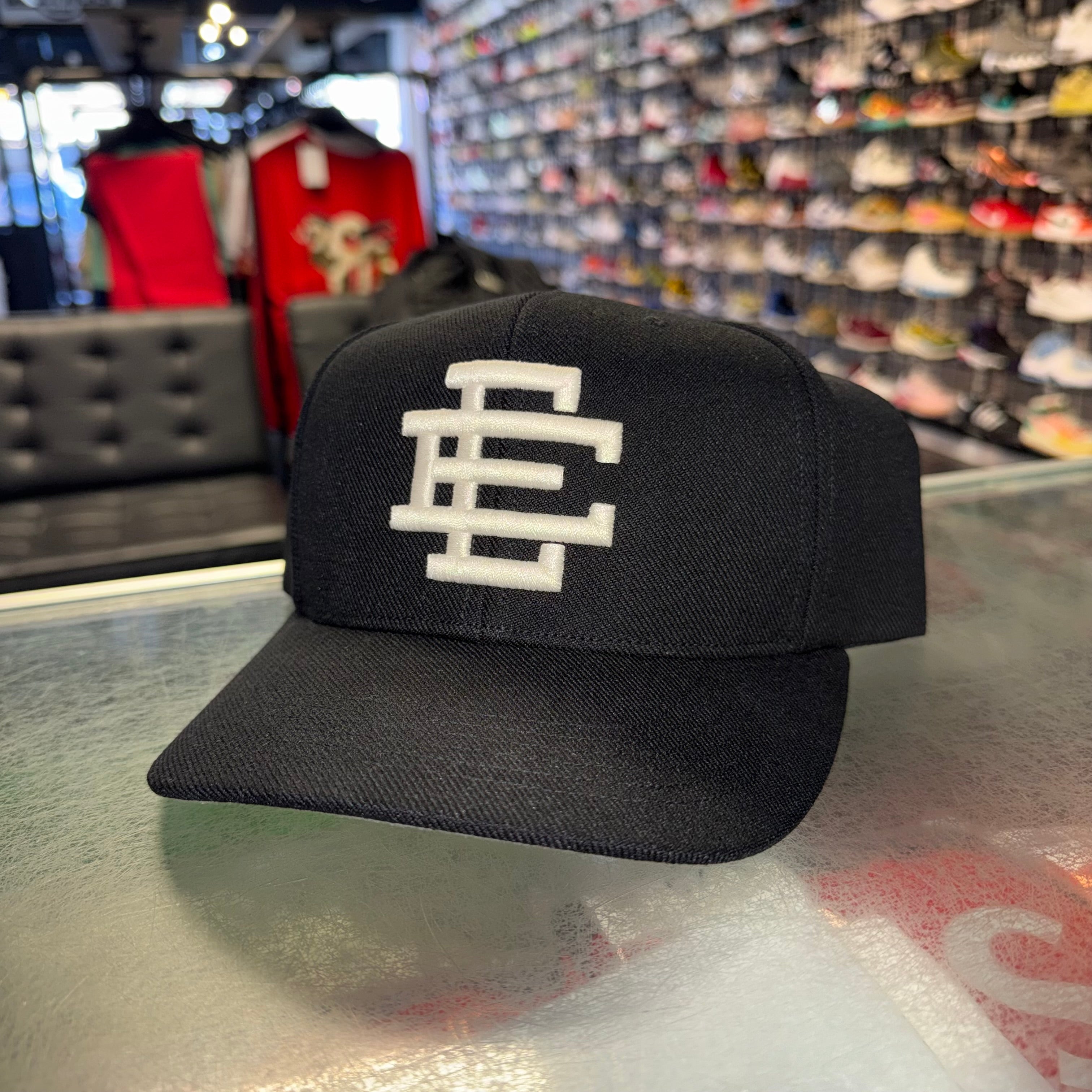 Size OS Eric Emanuel EE SnapBack Hat “Black” Brand New