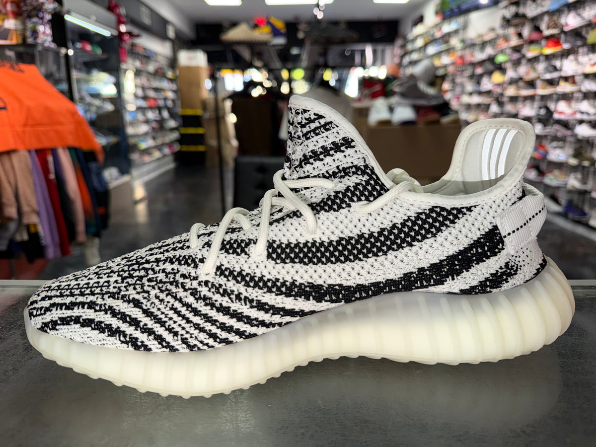 Adidas Yeezy Boost 350 V2 Zebra sneaker, worn 1x, size 12 – view 2