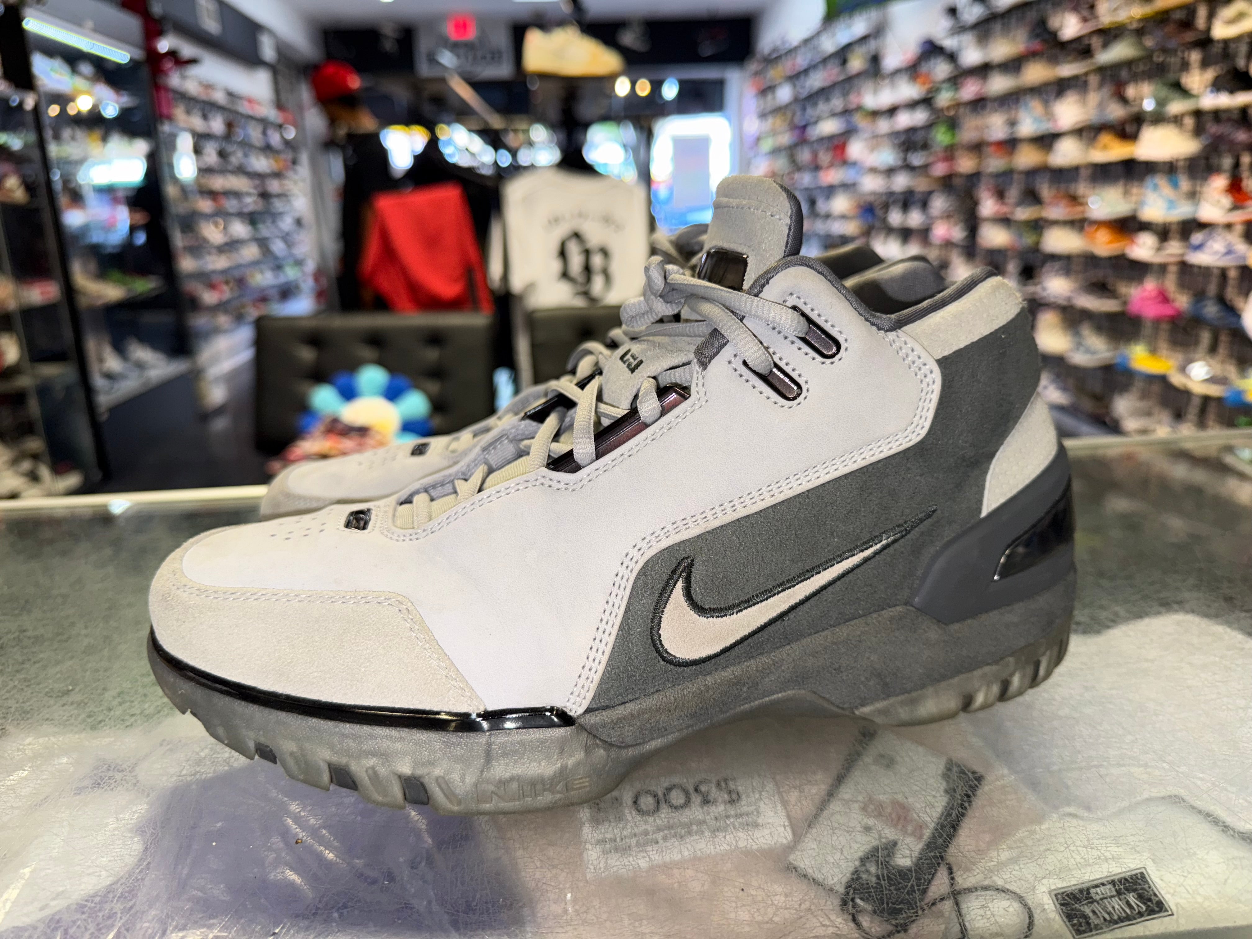 Size 10.5 Zoom Generation "Grey" - NB