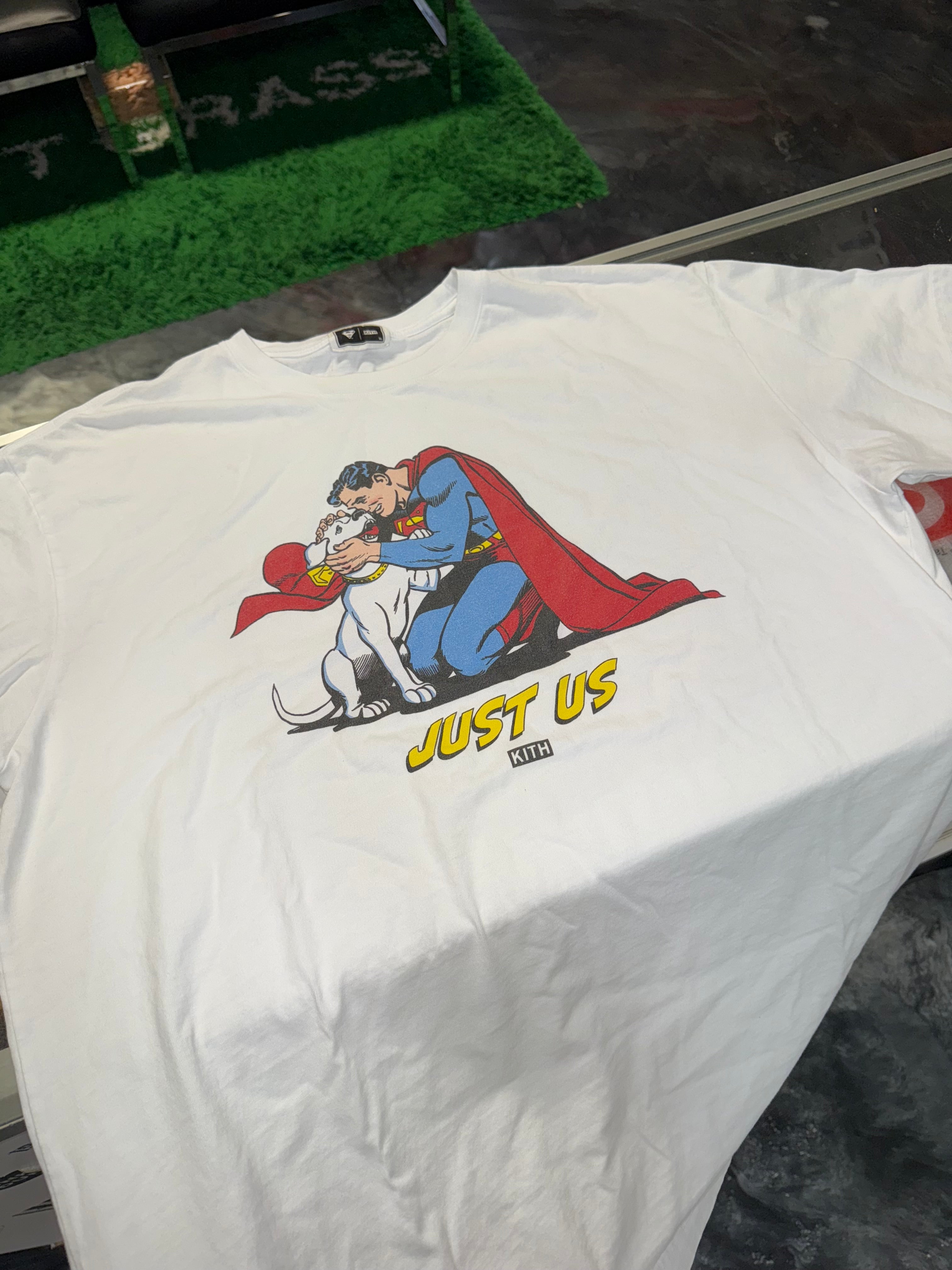Size XL Kith Superman Just Us Tee “White”