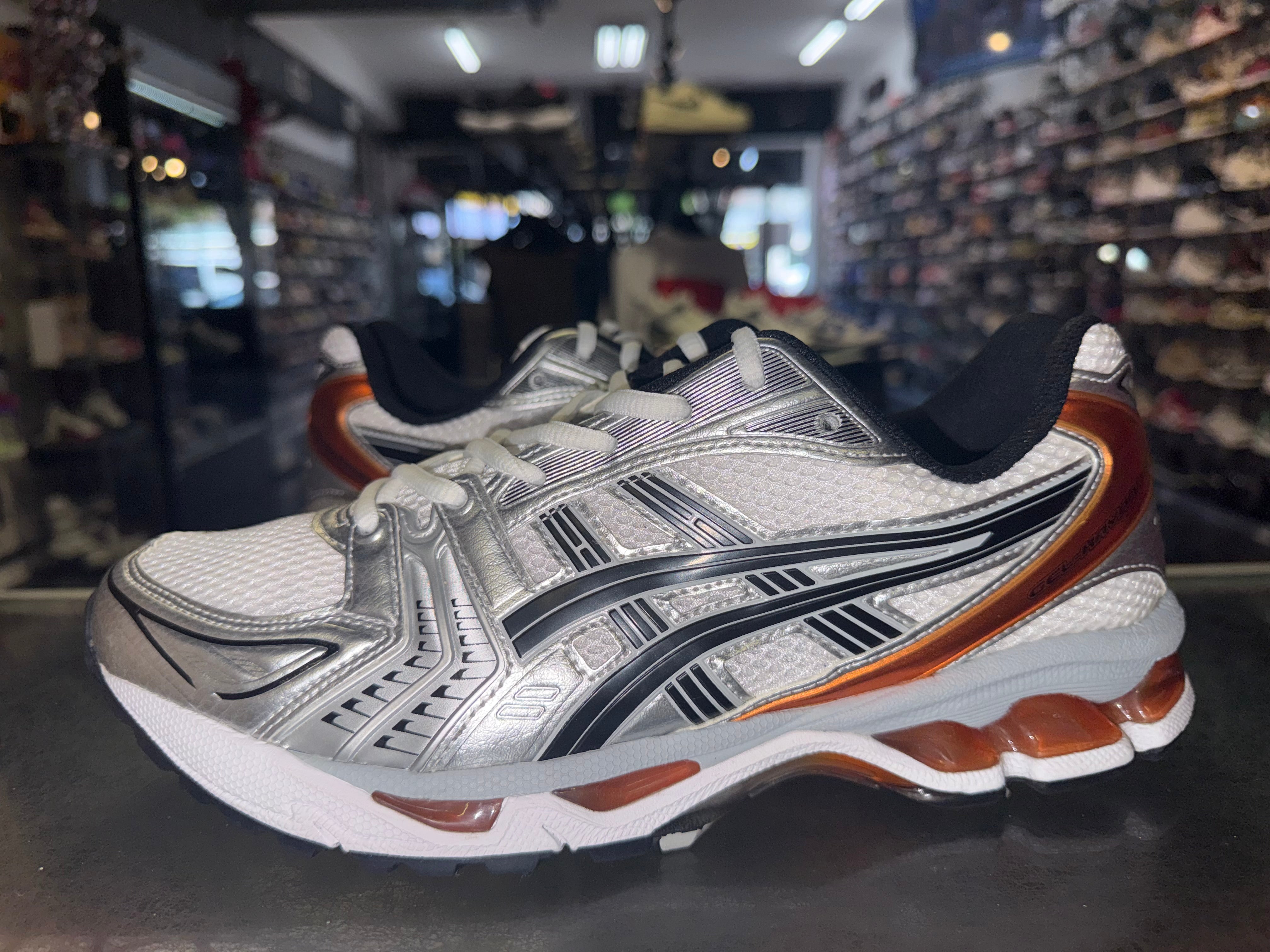 Size 10 Asics Gel-Kayano 14 