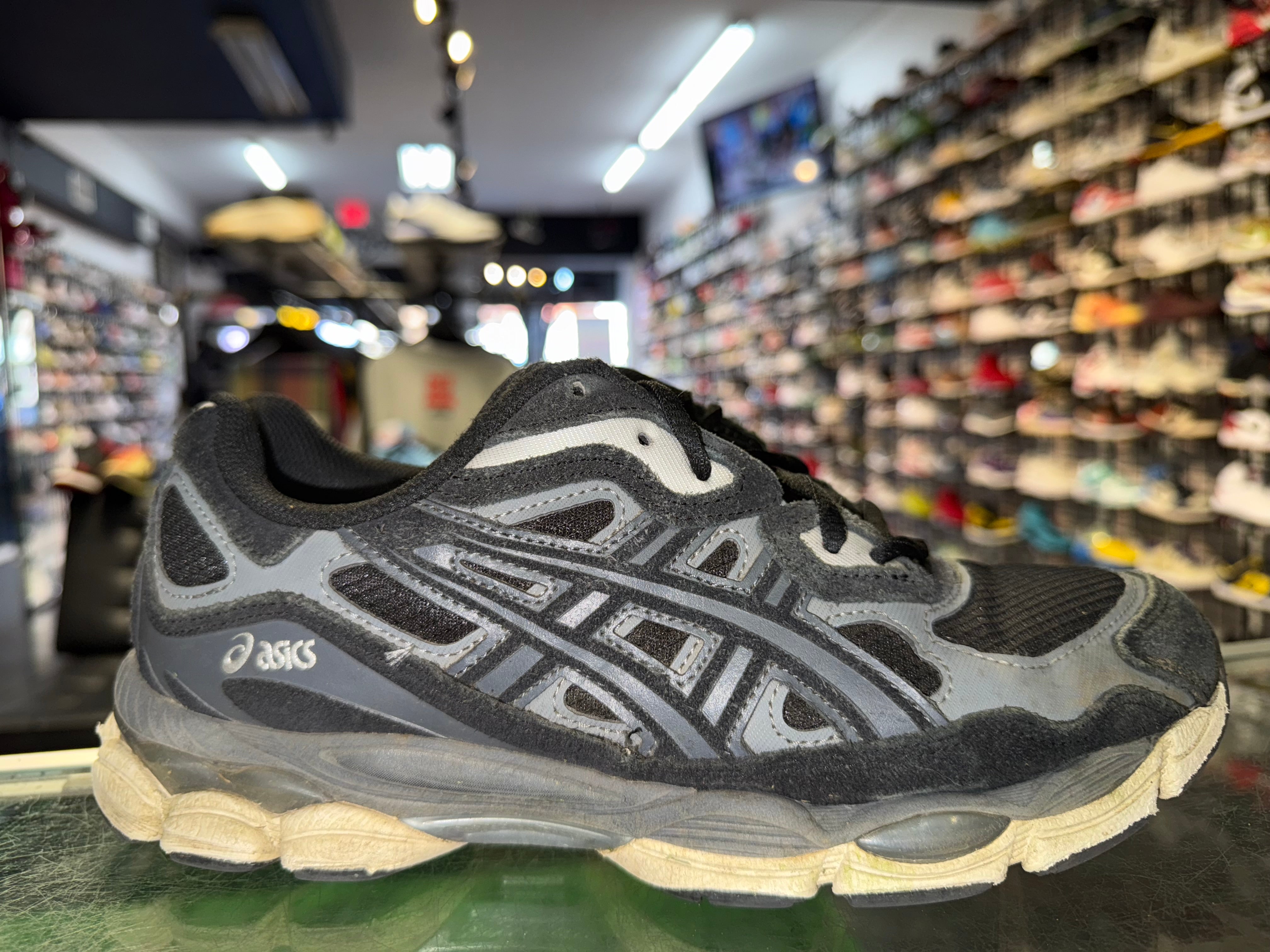 Size 7.5 Asics Gel-NYC "Black"