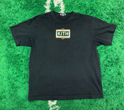Size L Kith Embossed Logo Tee “Black”