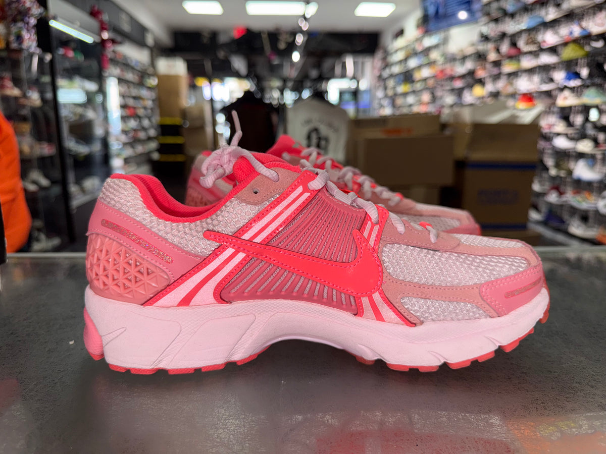 Nike Zoom Vomero 5 Coral Chalk Hot Punch sneaker, pre-owned, size 8 (9.5W) – view 3