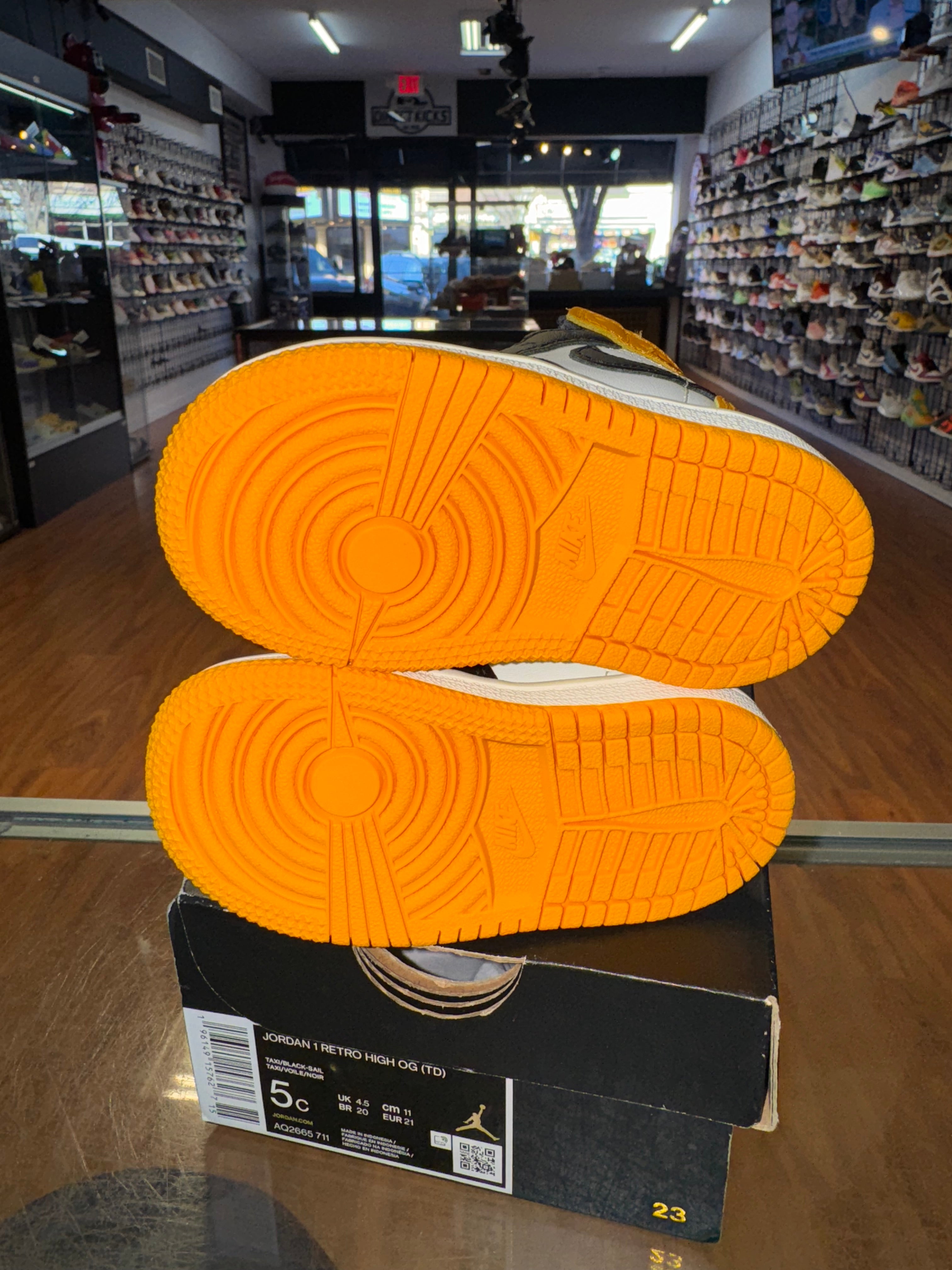 Size 5c Air Jordan 1 "Taxi" (TD) Brand New