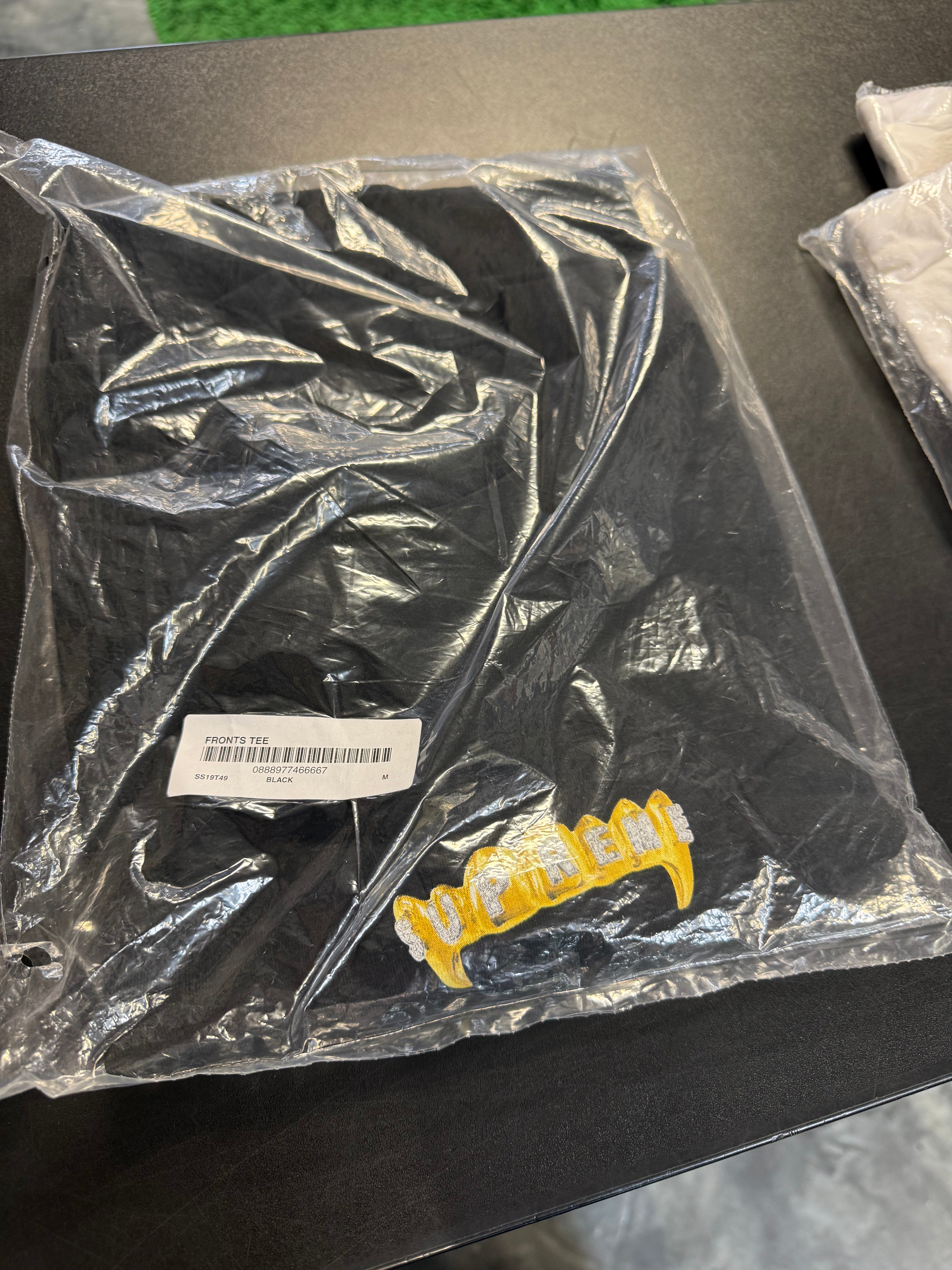 Size M Supreme Fronts Tee “Black” Brand New