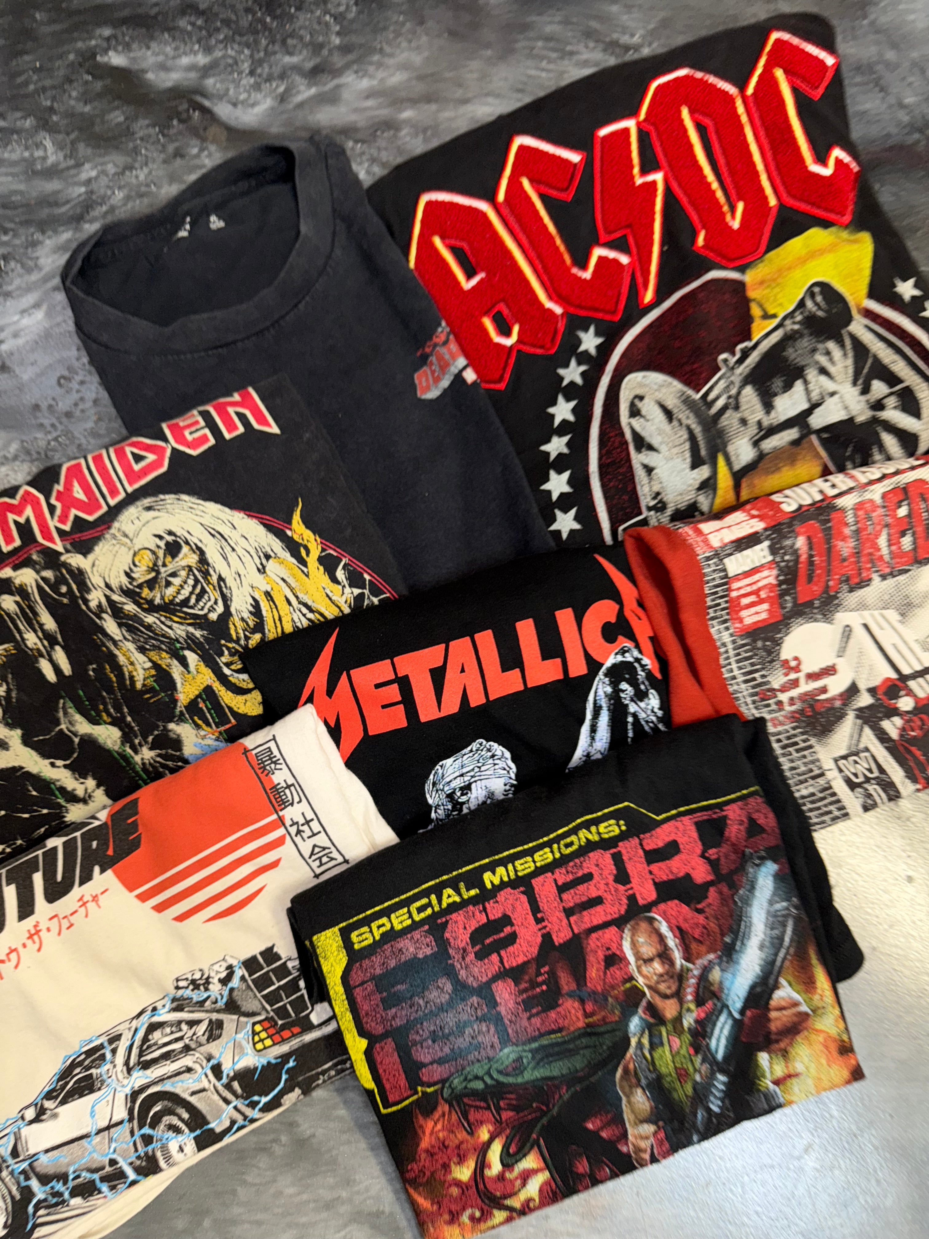 Size L/XL 7 Tee Bundle