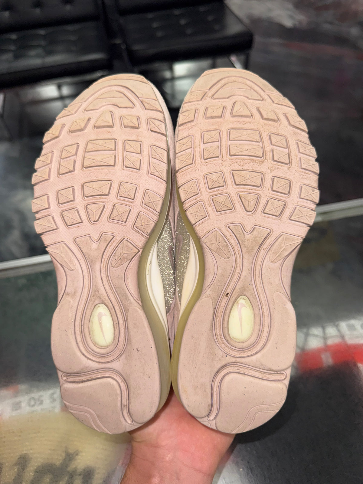 Nike Air Max 97 Particle Rose sneaker, pre-owned, size 5 (6.5W) – view 7