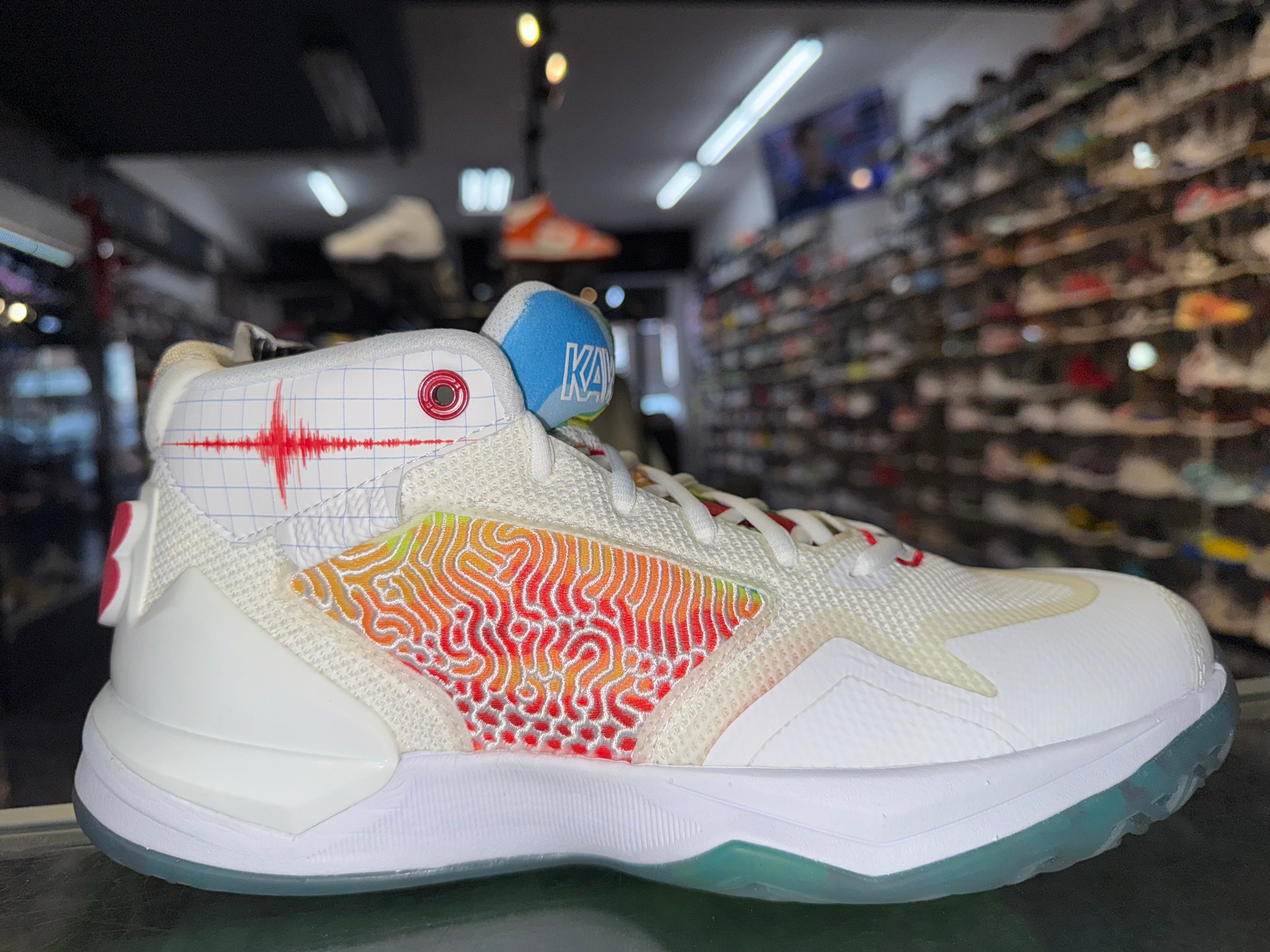 Size 9 New Balance KAWHI 'seismic Moment" Brand New