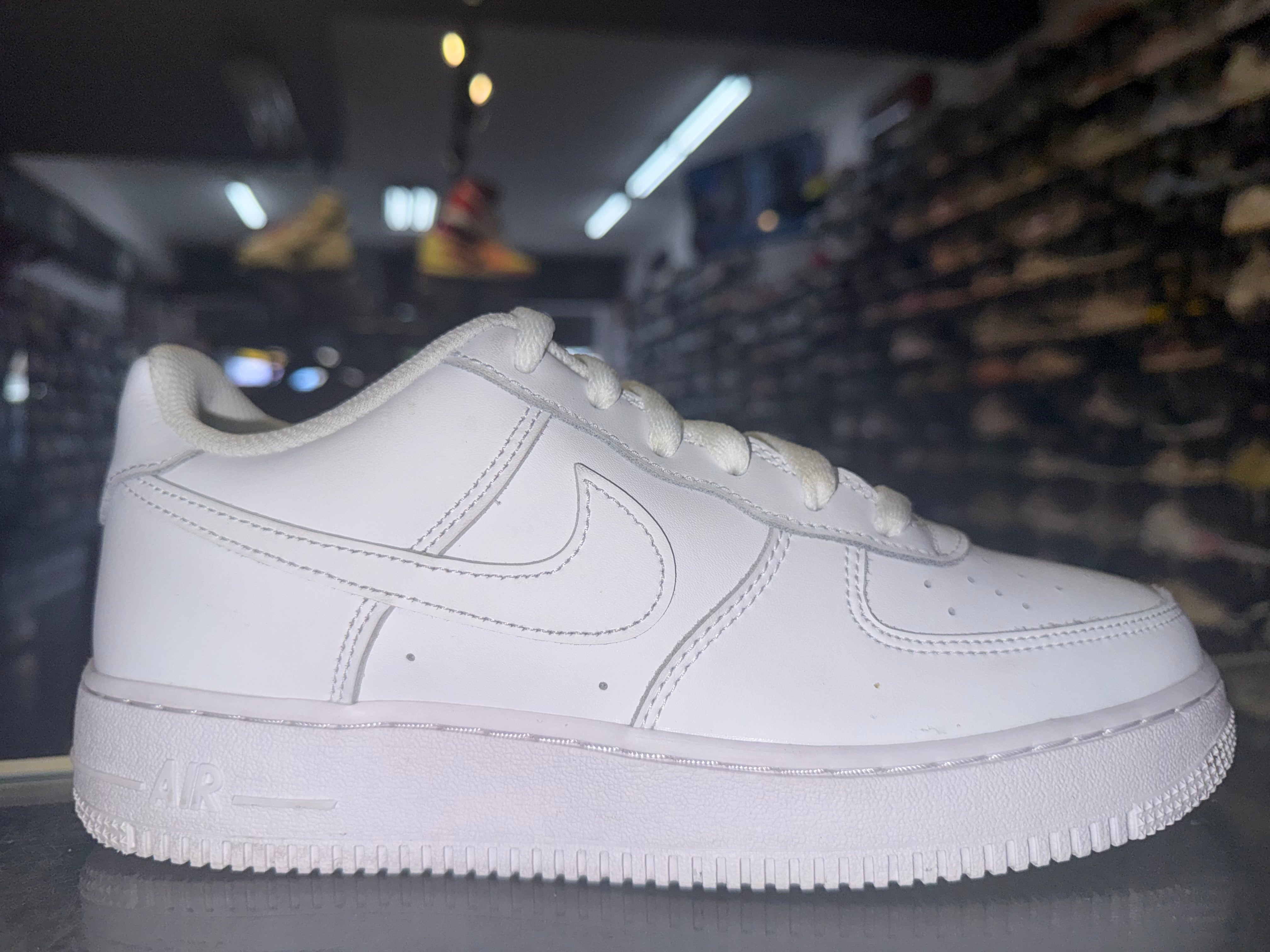 Size 7y Air Force 1 "White"