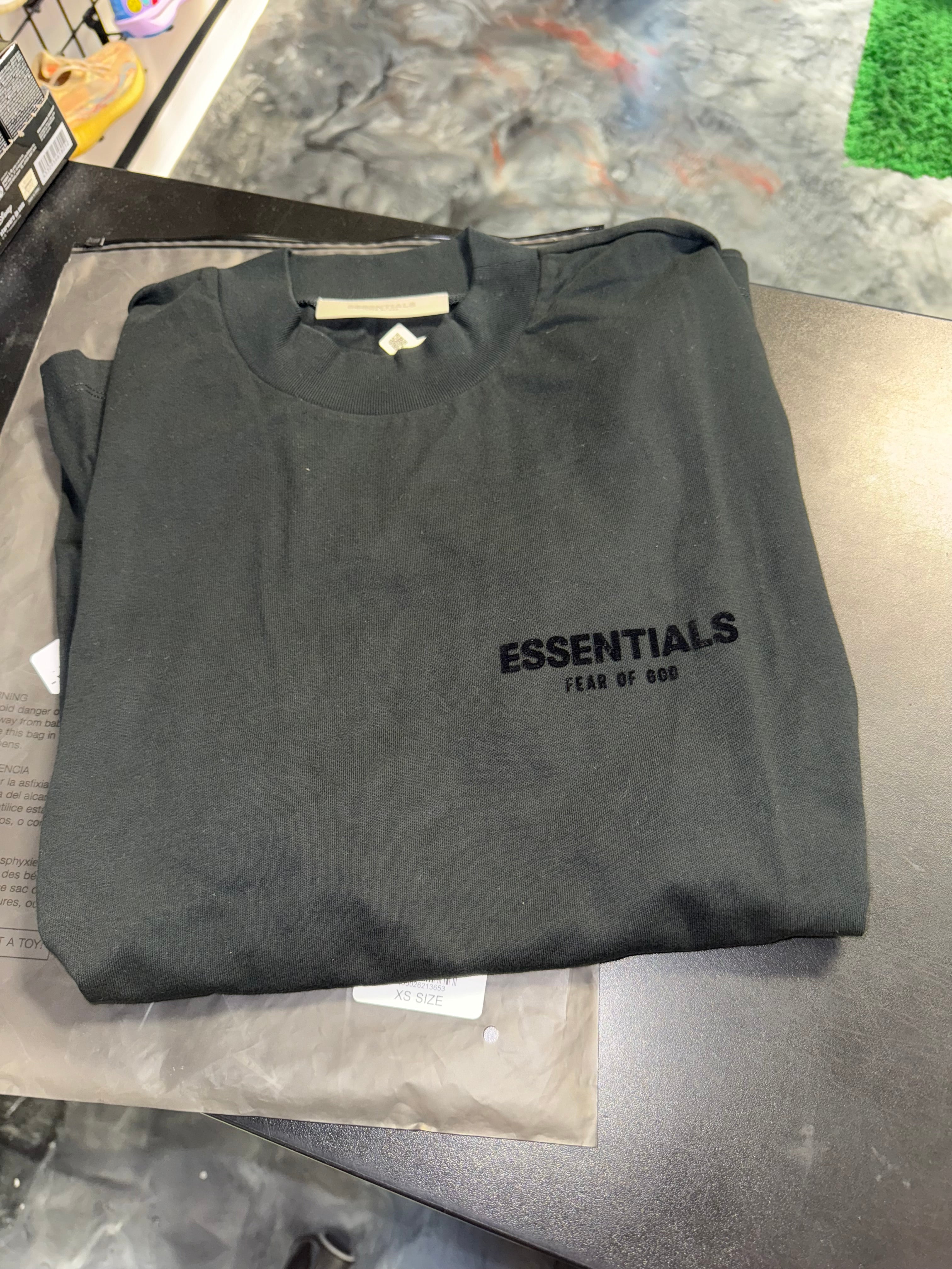 Size XS (Fits M) Essentials FOG Tee “Black” Brand New