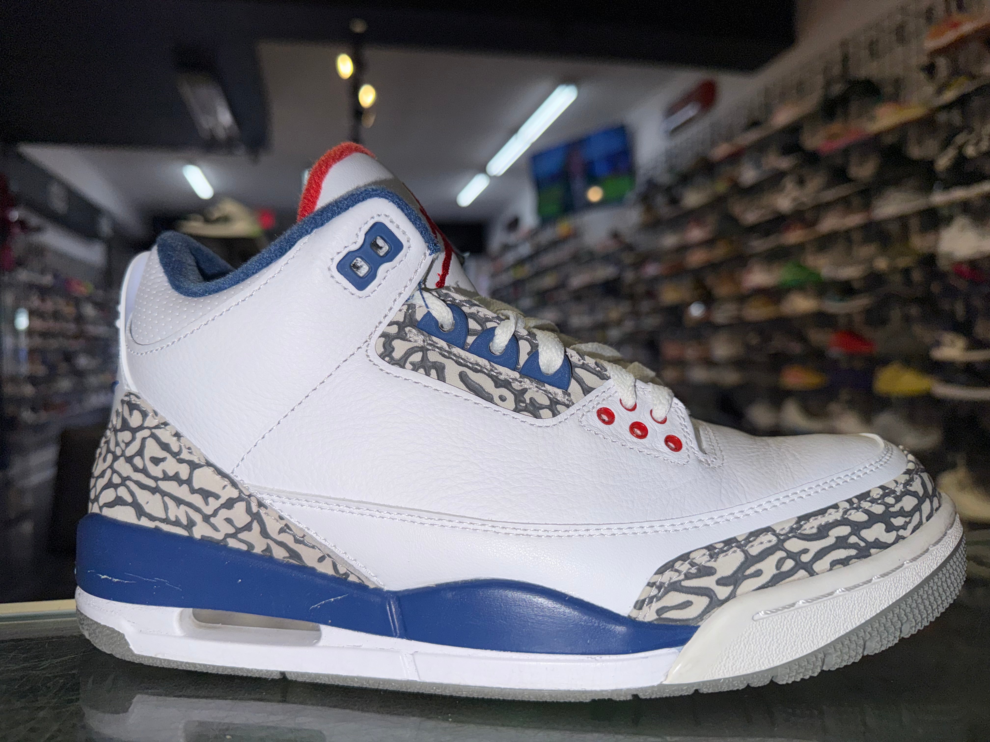 Size 8 Air Jordan 3 "True Blue"