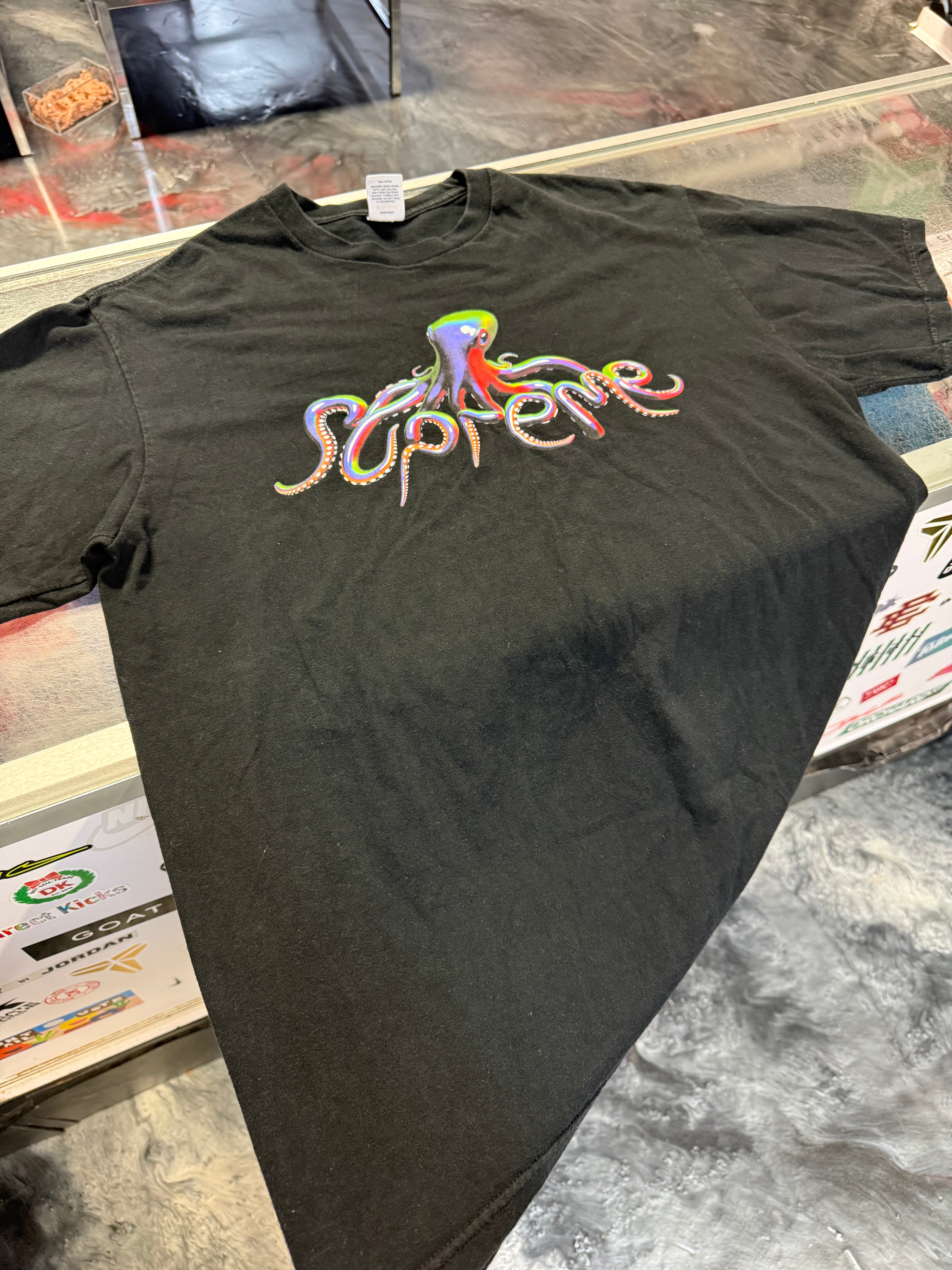 Size L Supreme Tentacles Tee “Black”