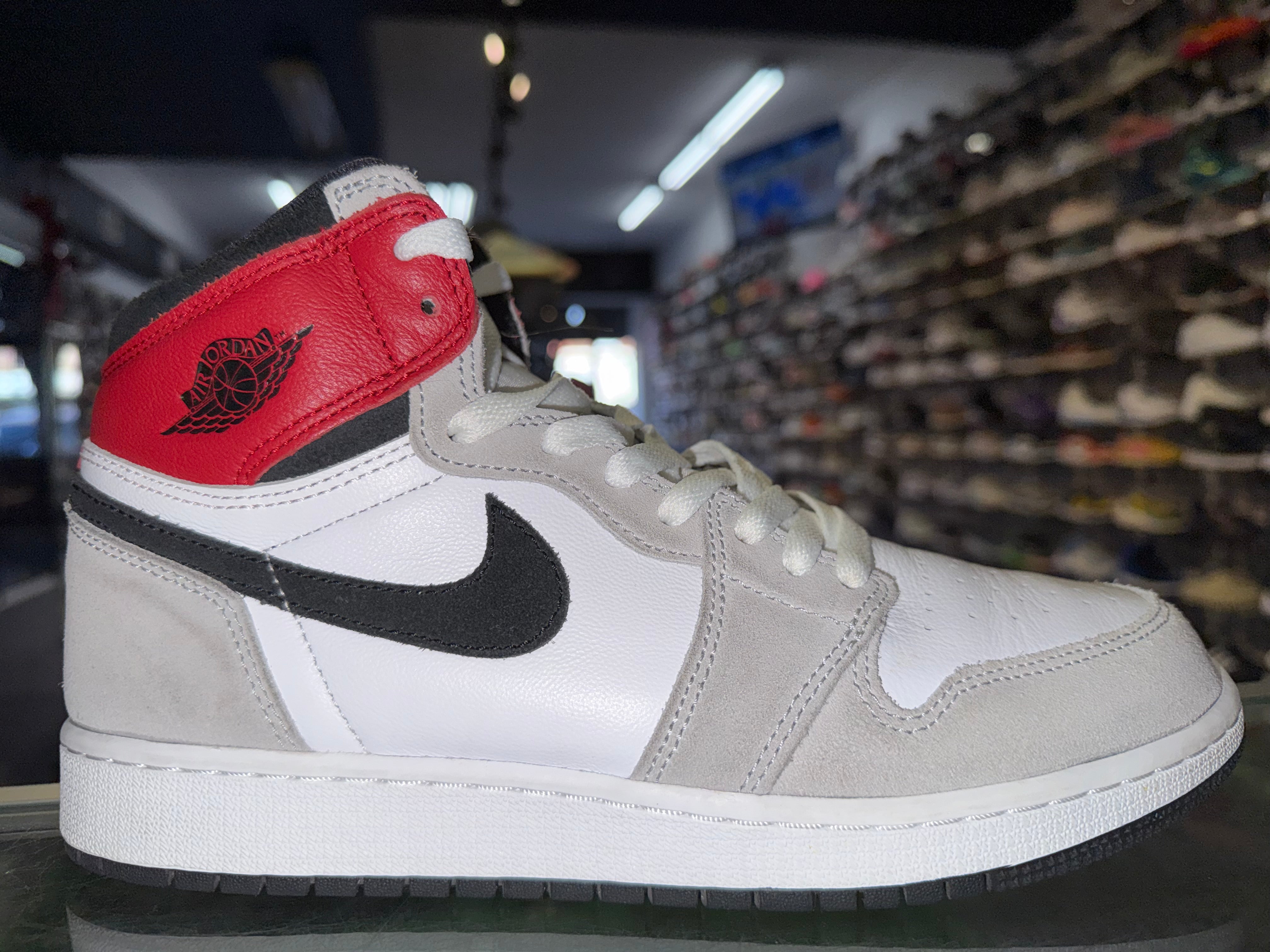 Size 7y Air Jordan 1 "Smoke Grey"