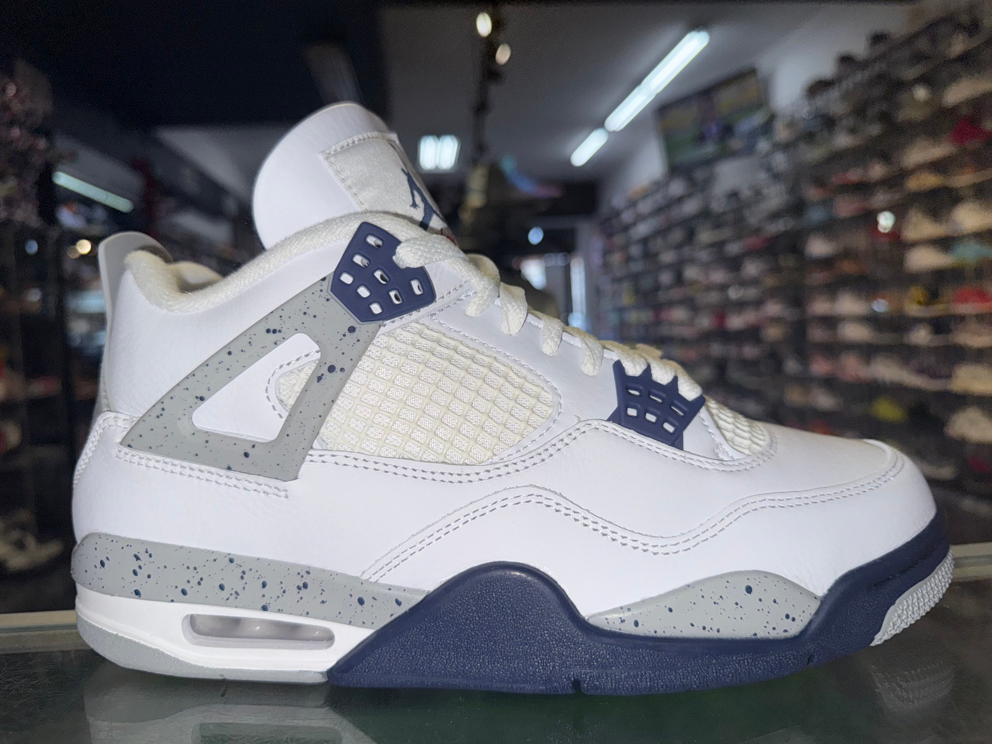 Size 9 Air Jordan 4 "Midnight Navy" Brand New