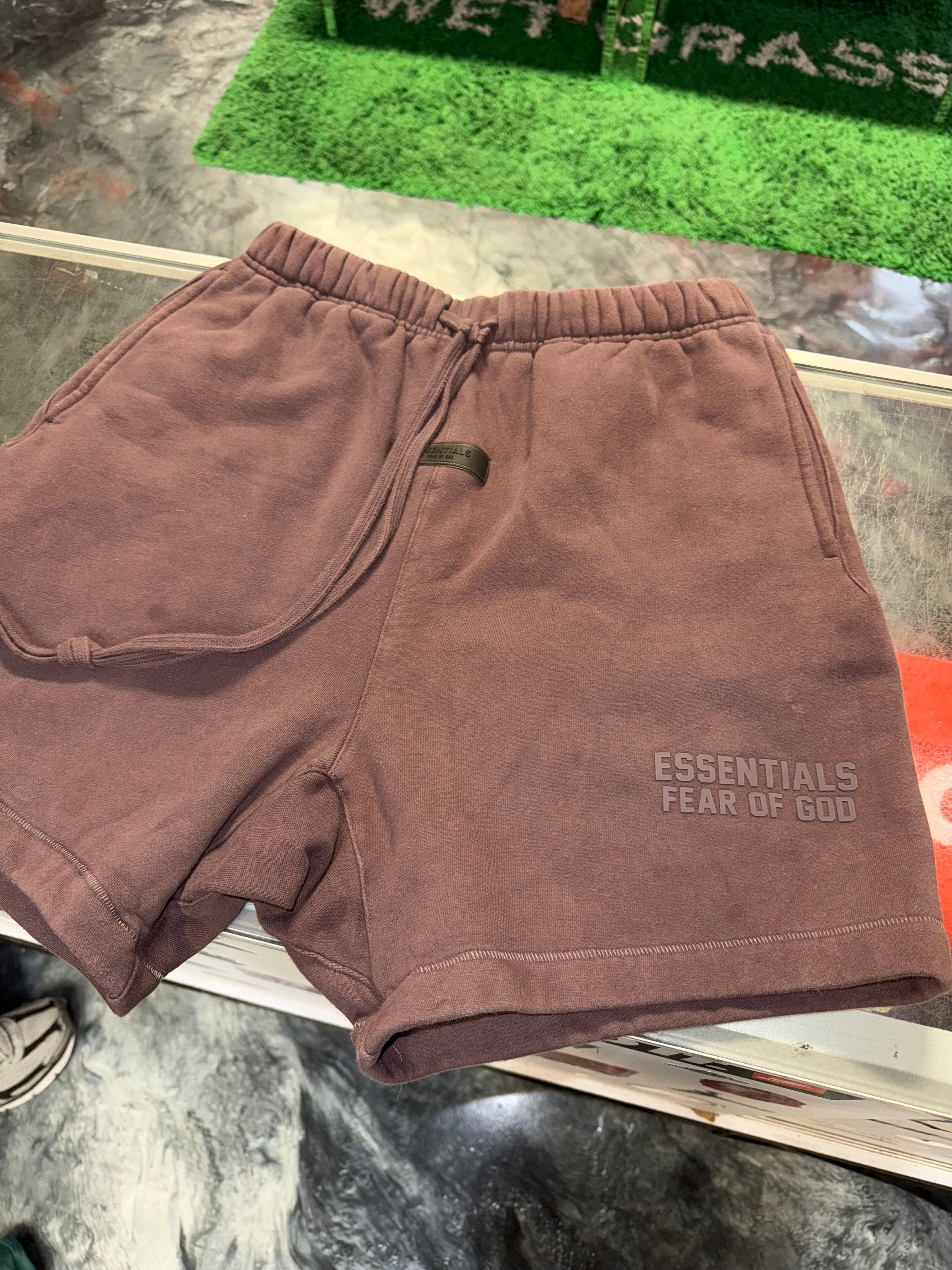 Small Essentials FOG Shorts Burgundy