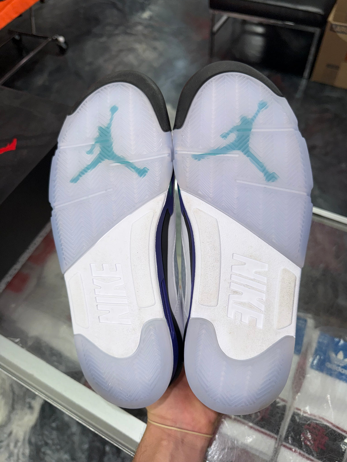 Air Jordan 5 White Grape sneaker, pre-owned, size 10.5 – view 7