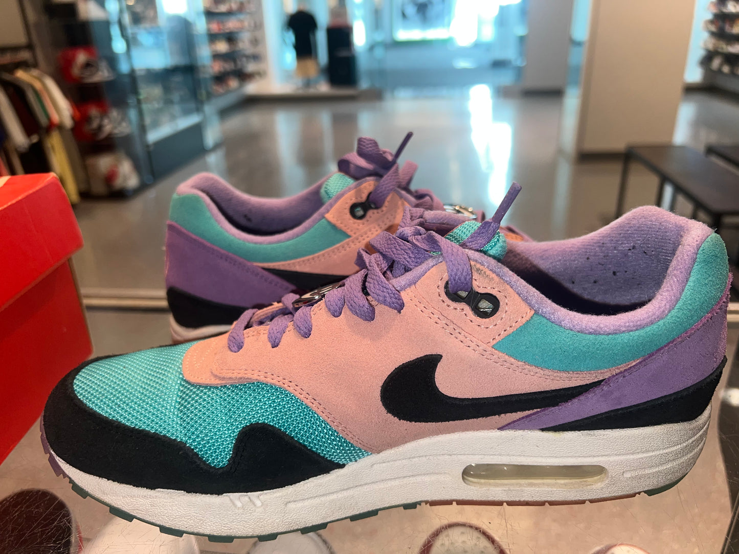 Size 10 Air Max 1 “Have A Nike Day” (Mall)