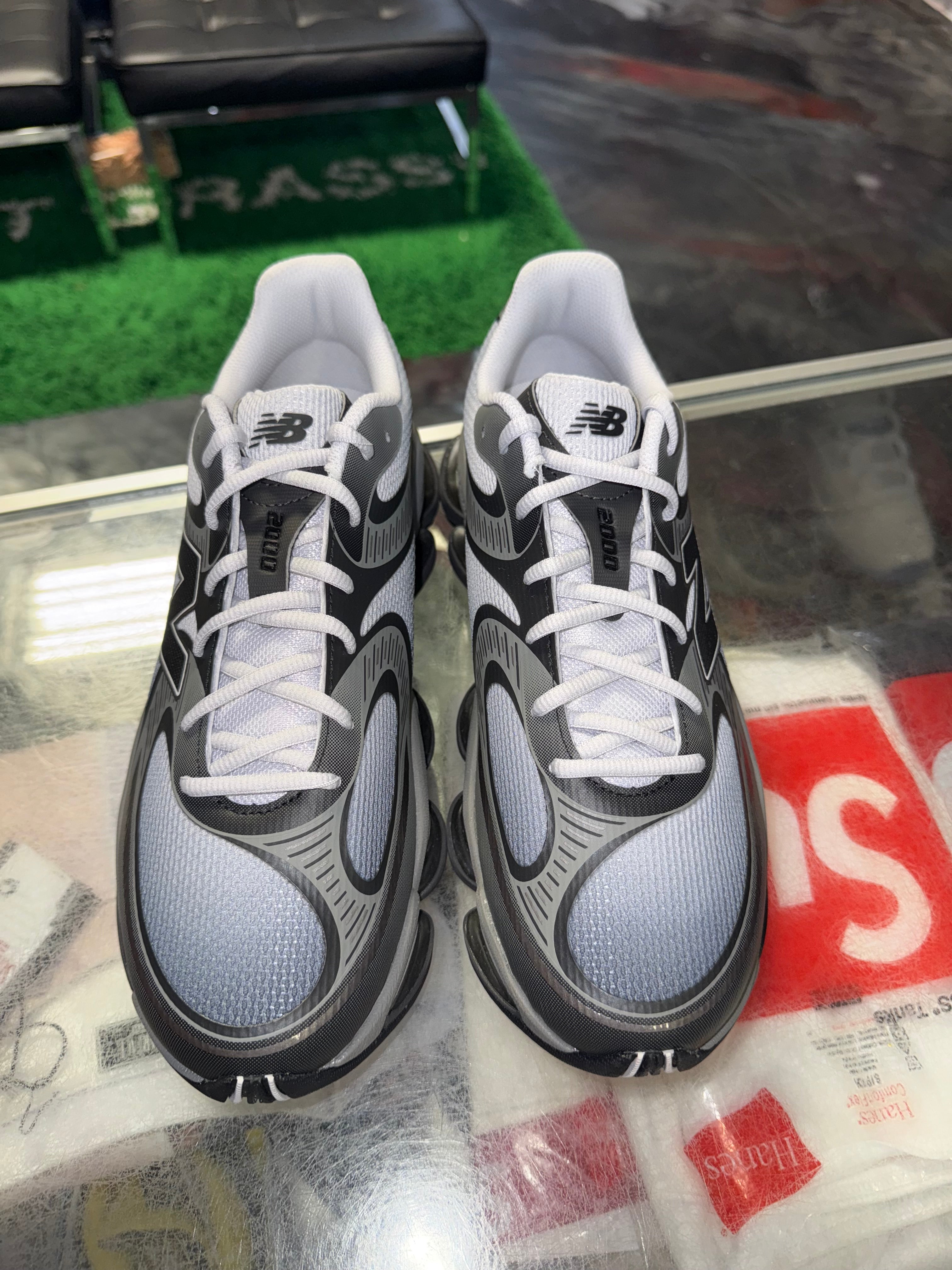 Size 10.5 New Balance Abzorb 2000 “Pearl Grey Black” Brand New