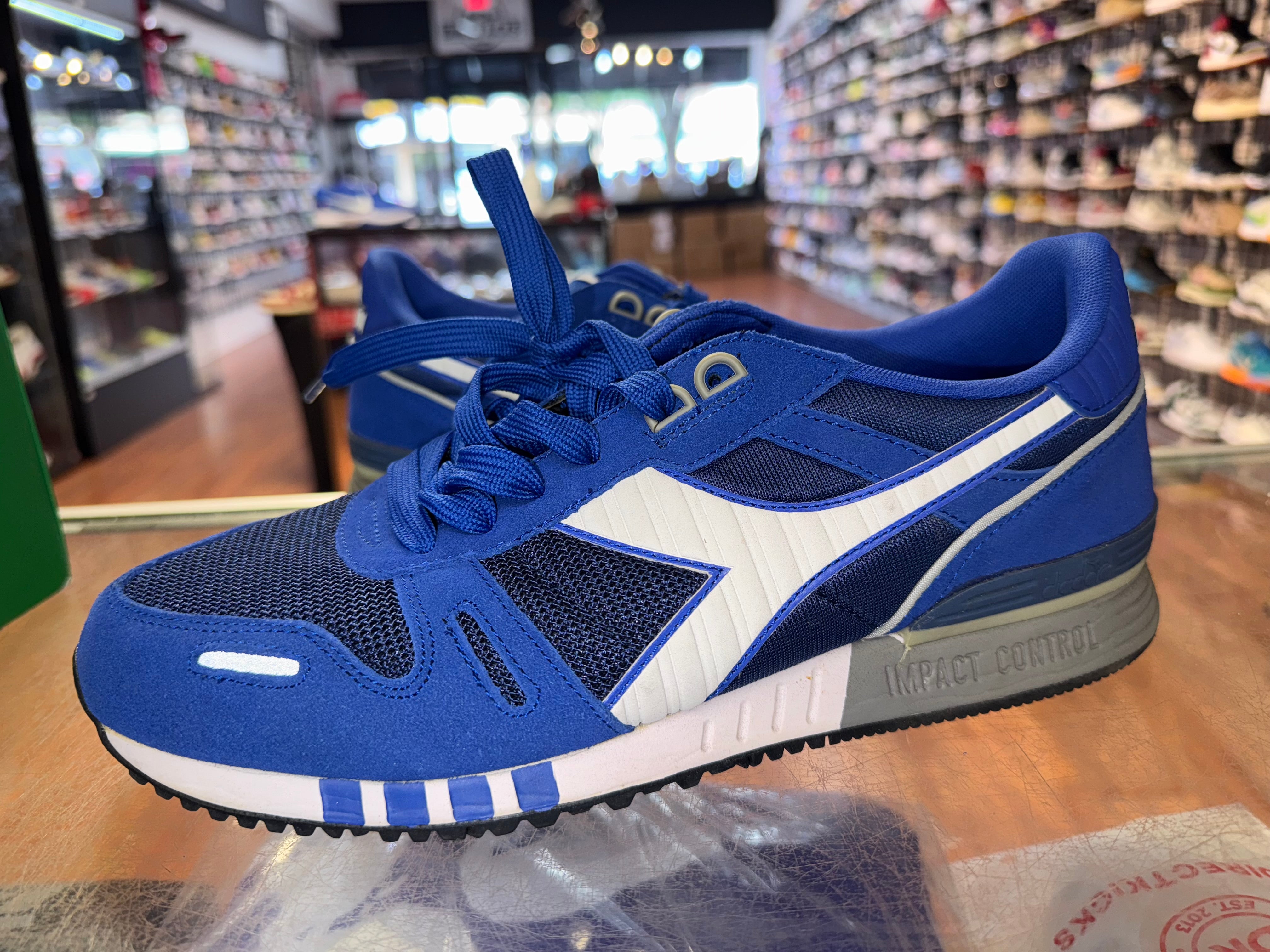 Size 9.5 Diadora Titan  Blue