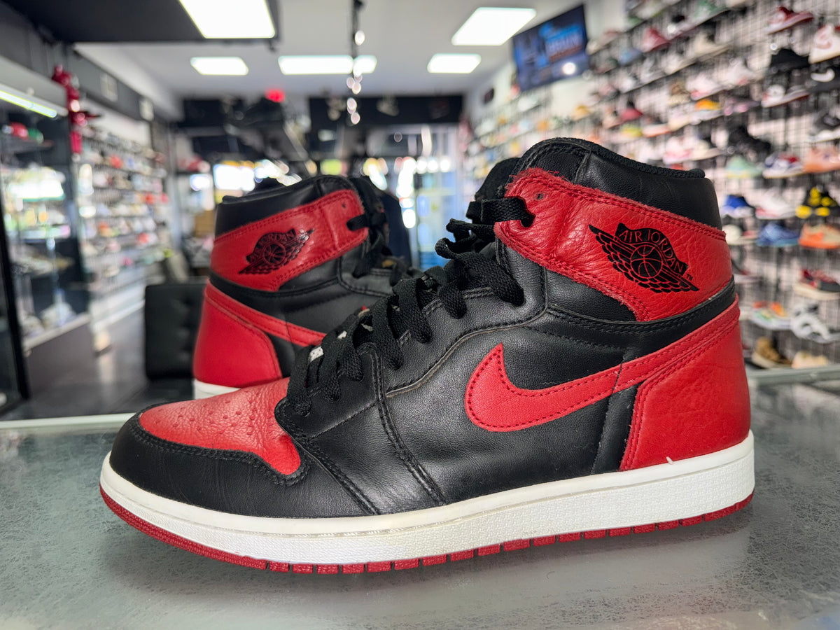 Air Jordan 1 Banned sneaker, pre-owned, size 11 – view 2