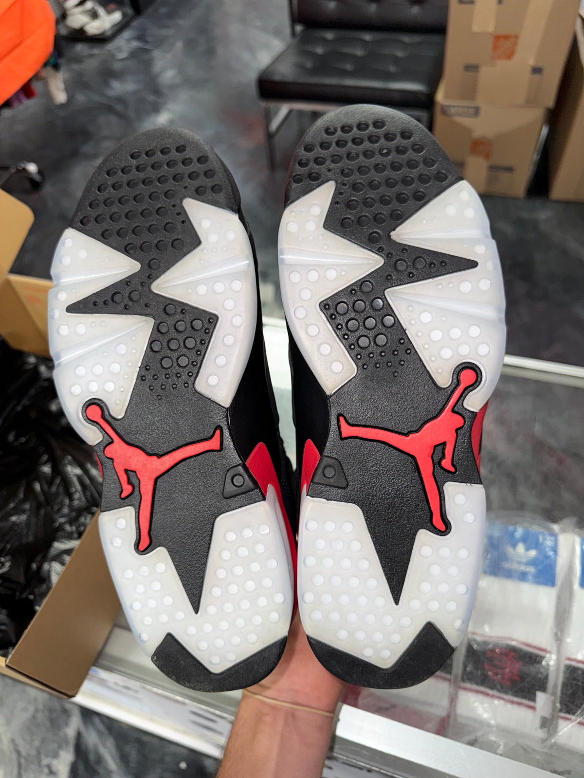 Air Jordan 6 Infrared Salesman sneaker, pre-owned, size 10.5 – view 7