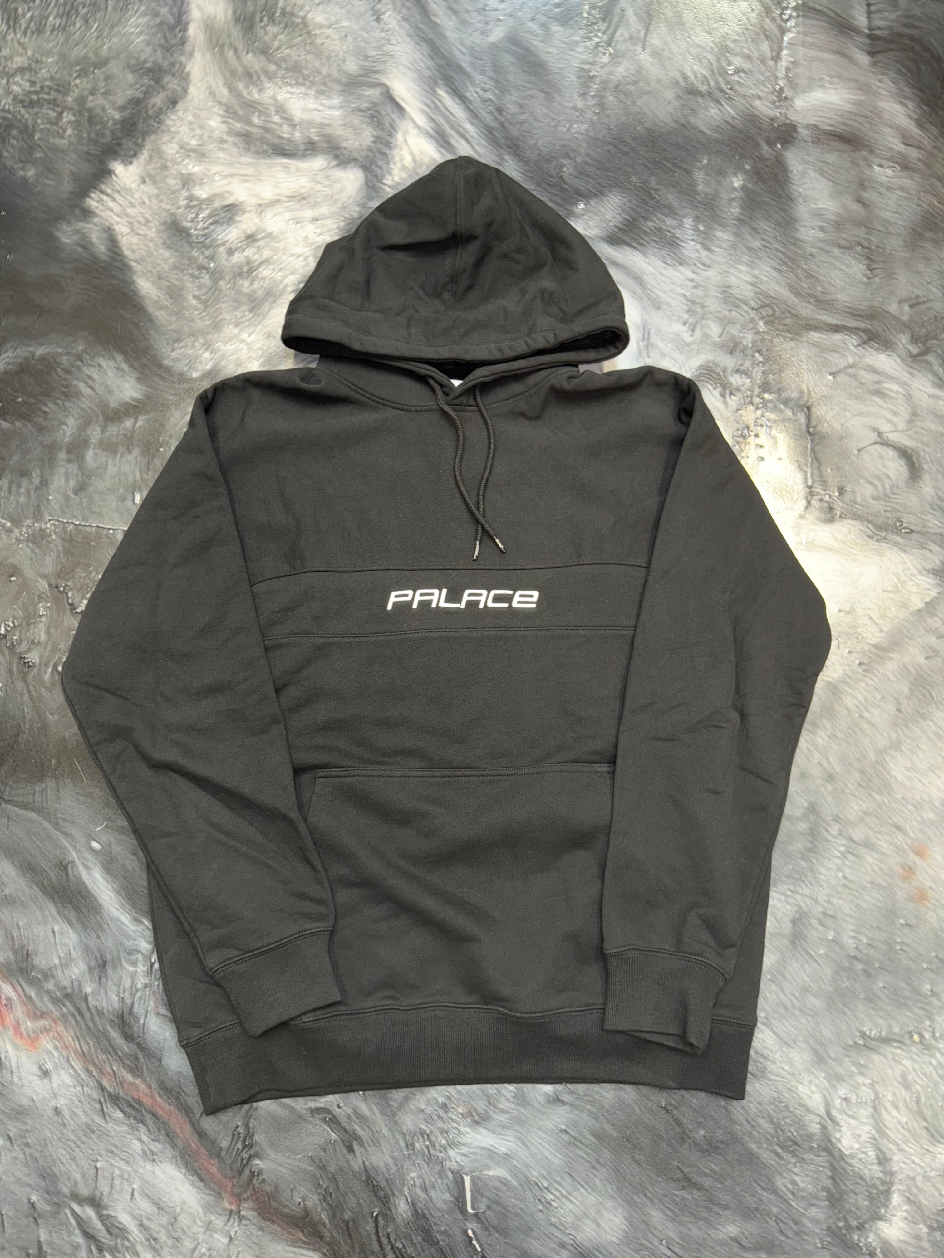Size XL Palace Center Logo Hoodie “Black”