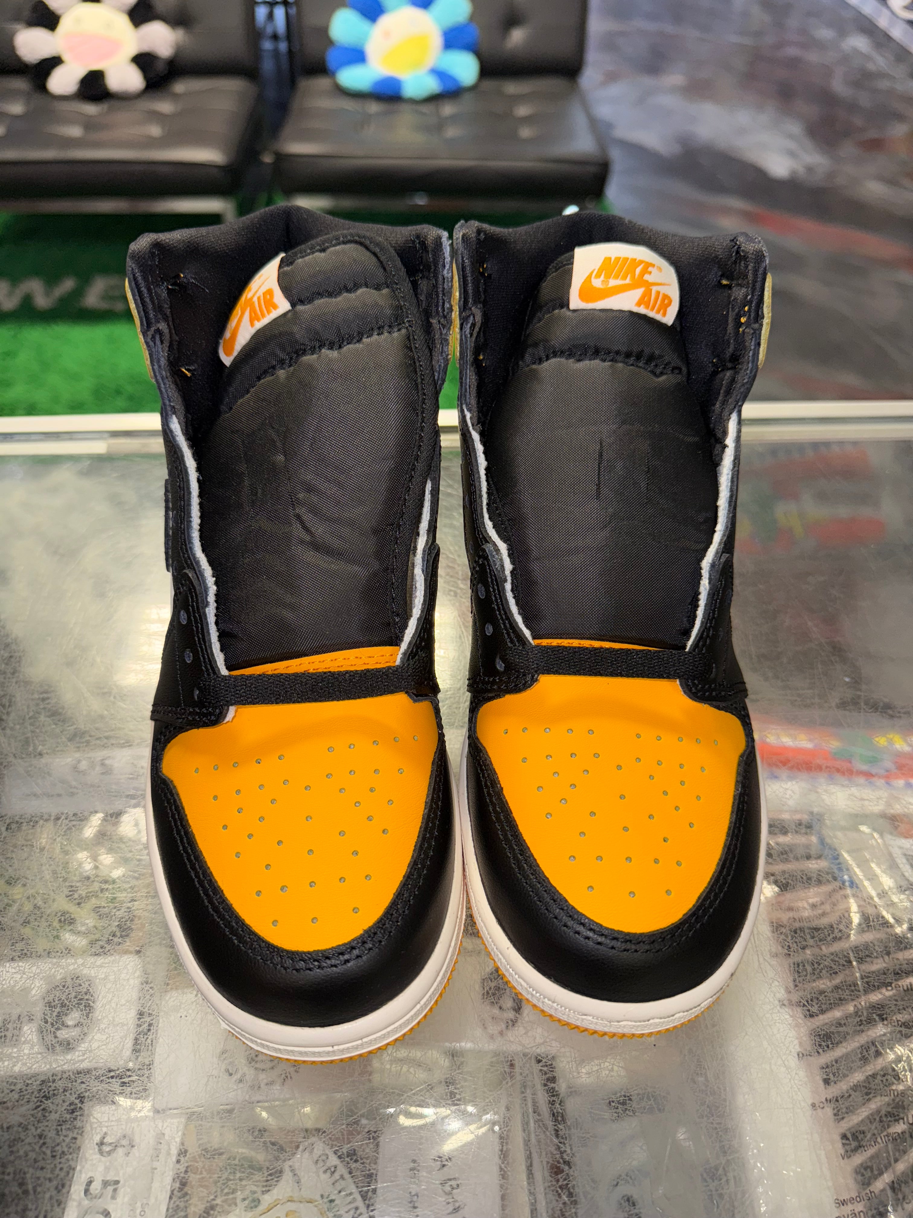 Size 5y Air Jordan 1 "Taxi" Brand New