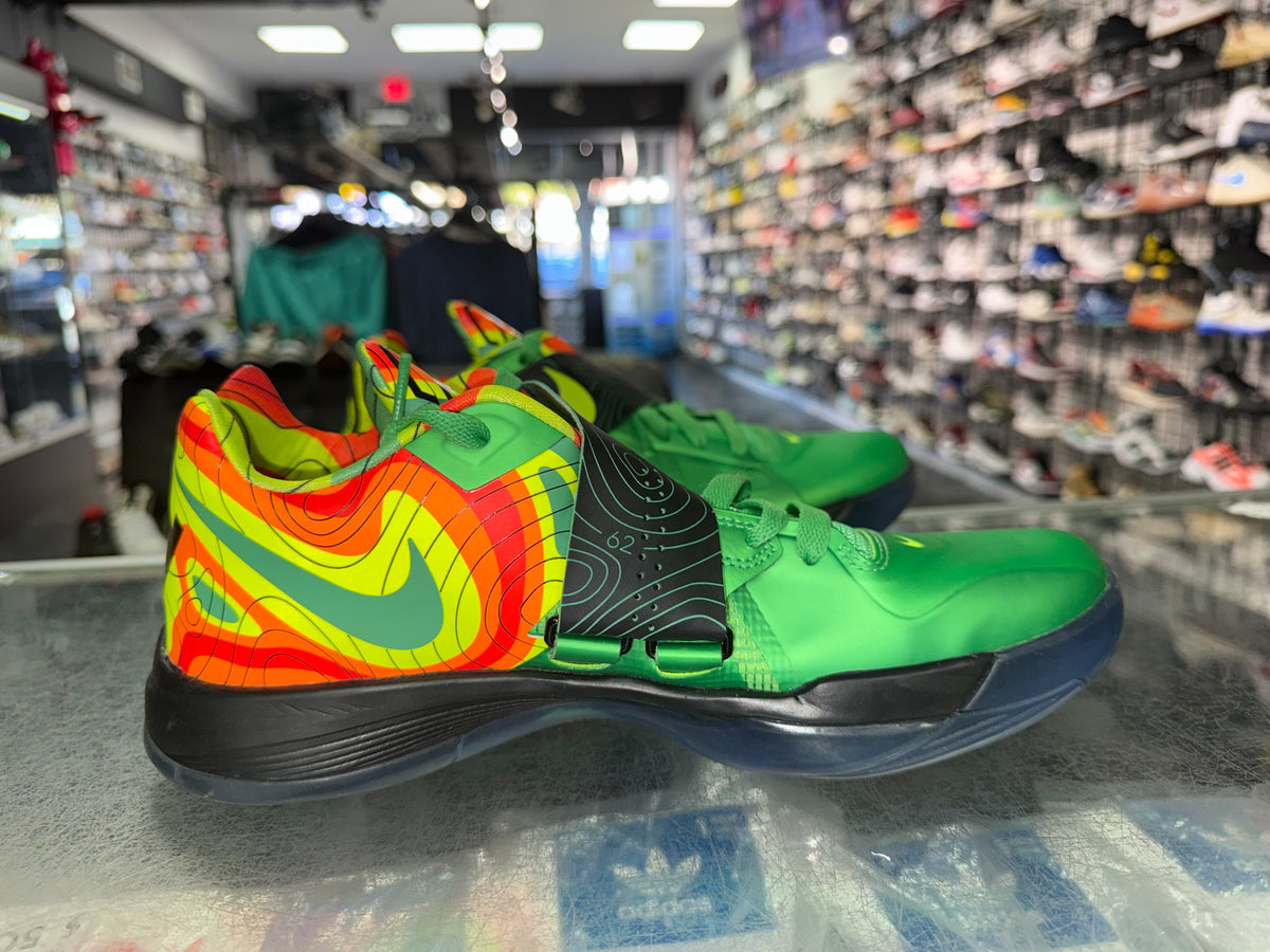 Nike KD 4 Weatherman sneaker, pre-owned, size 9 – view 3