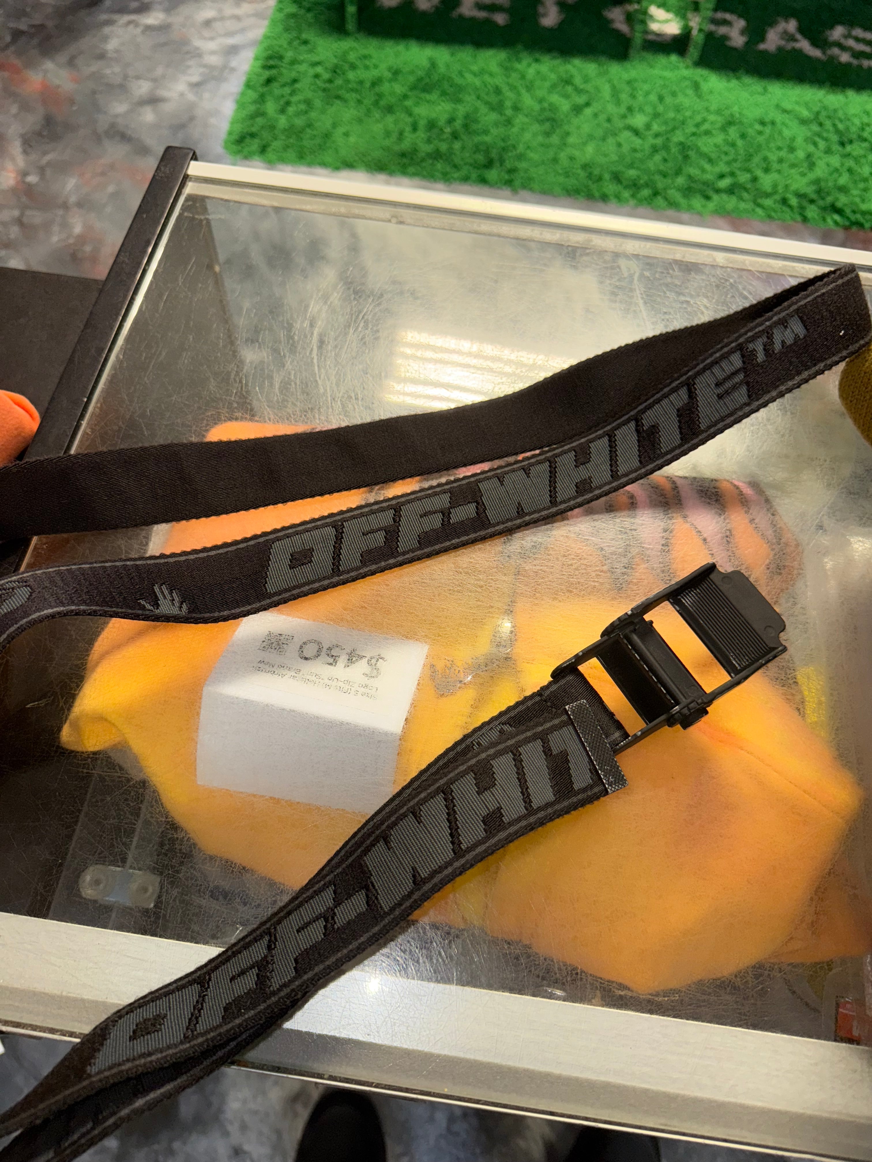 Size OS Off White Industrial Belt “Black”