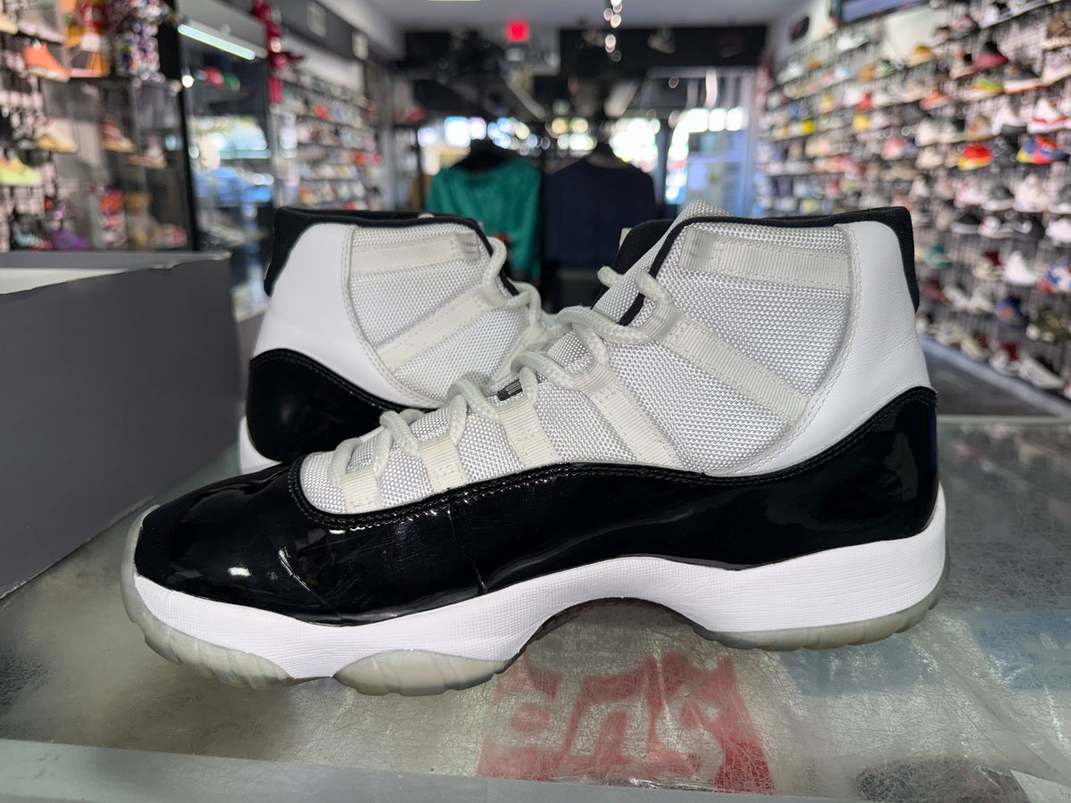 Air Jordan 11 Concord sneaker, pre-owned, size 12 – view 4
