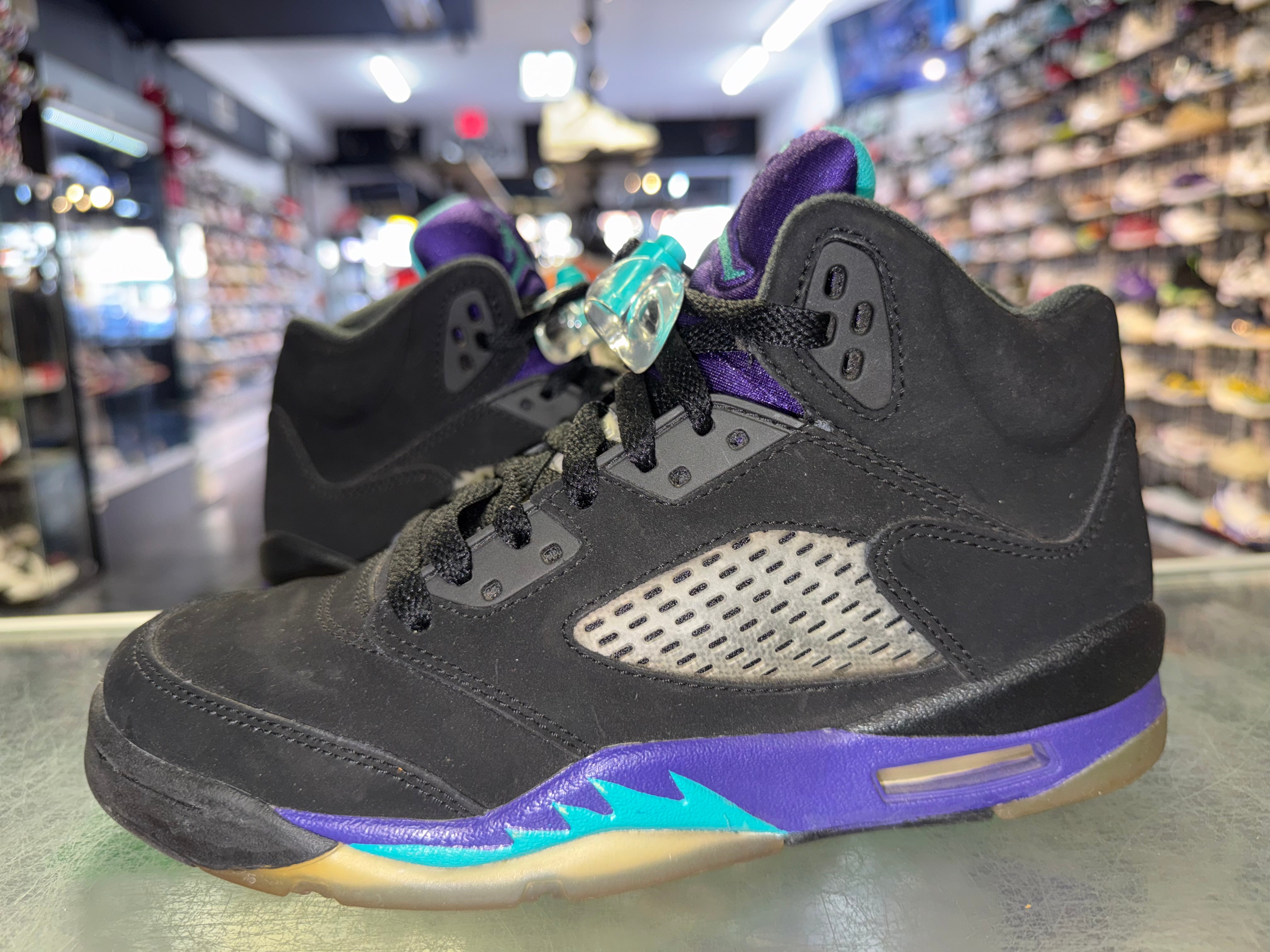 Size 5y Air Jordan 5 "Black Grape"