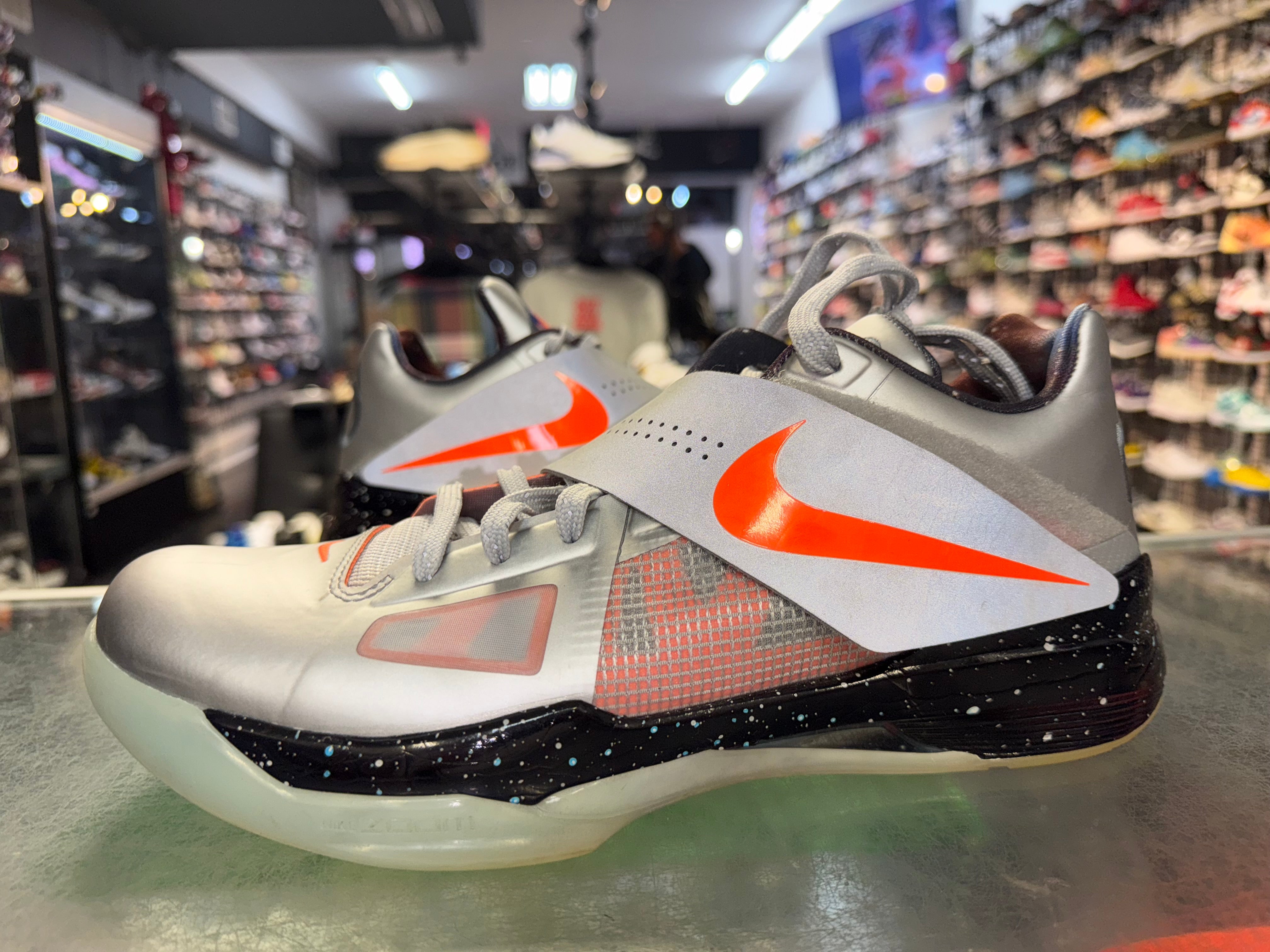 Size 10 KD 4 "Galaxy" 2024