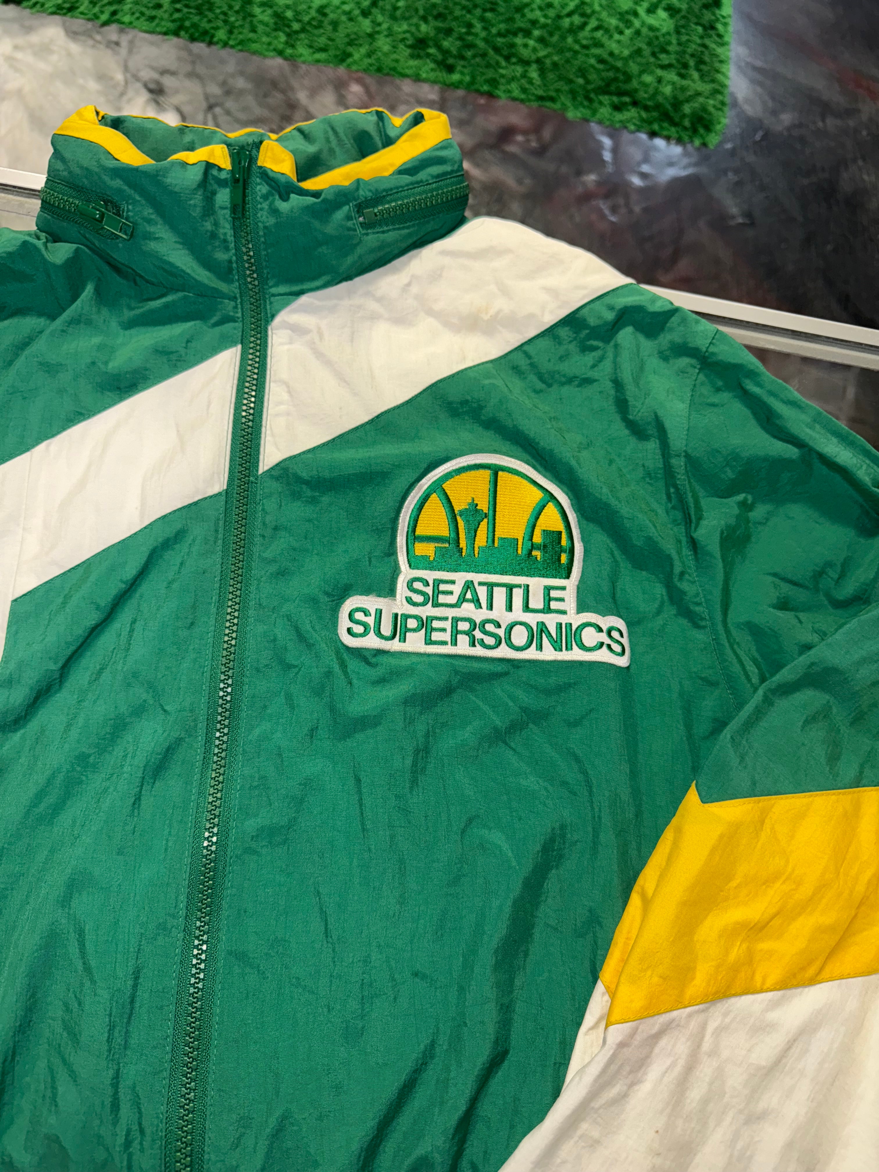 Medium Mitchell & Ness Seattle Supersonics Vintage Jacket