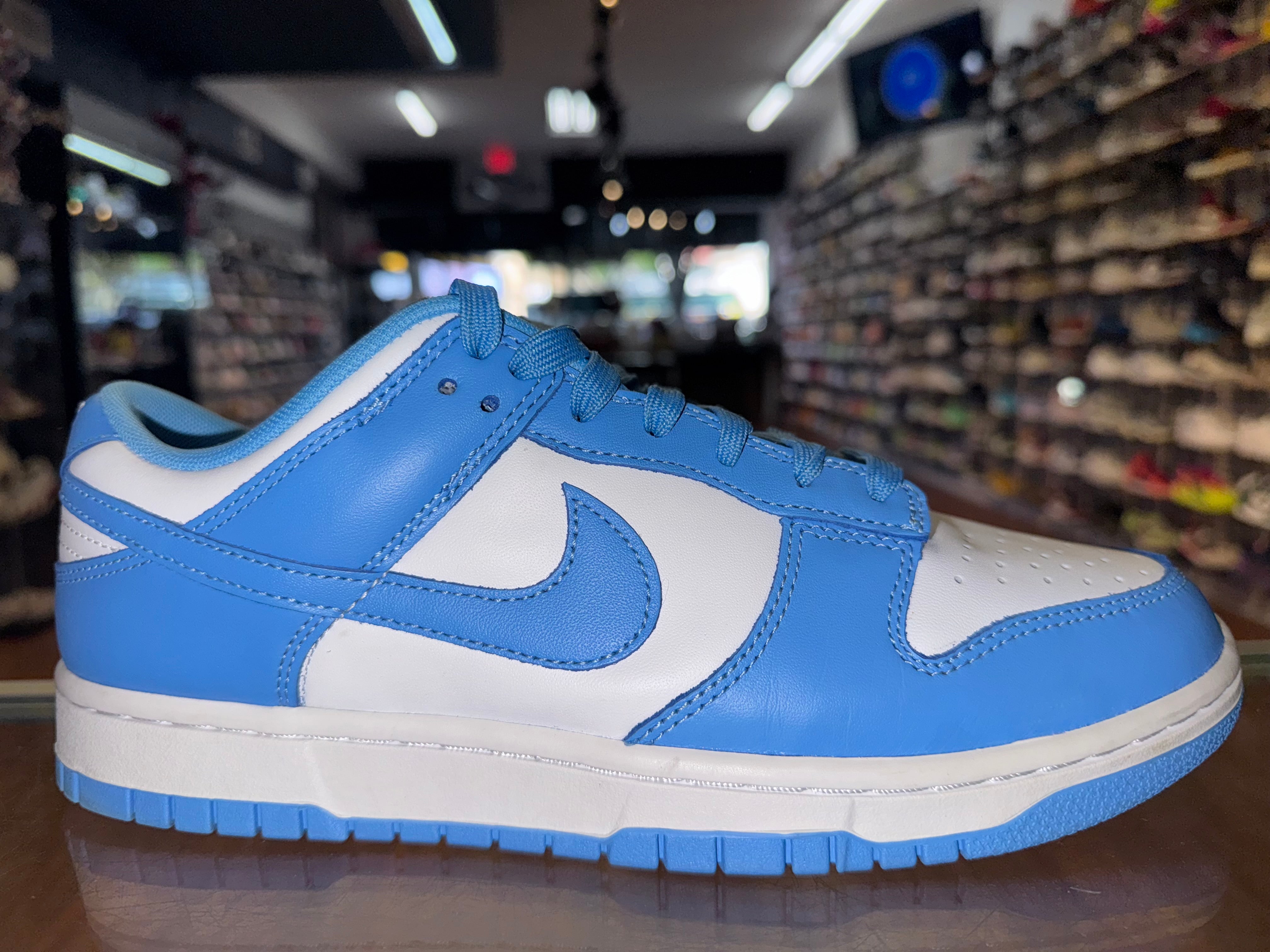 Size 9 Dunk Low "UNC"