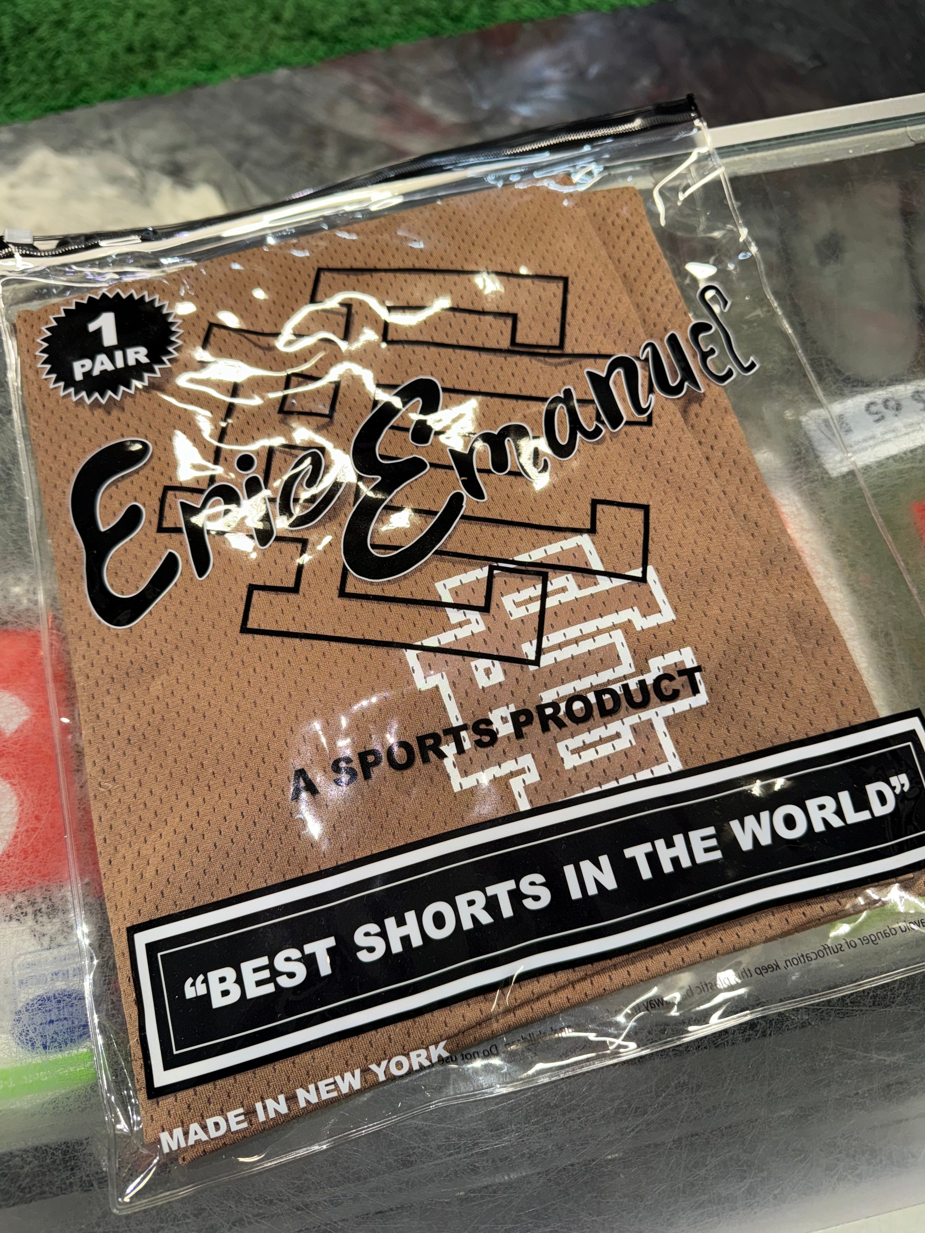 Size M Eric Emanuel Baggy EE Shorts “Brown/White” Brand New