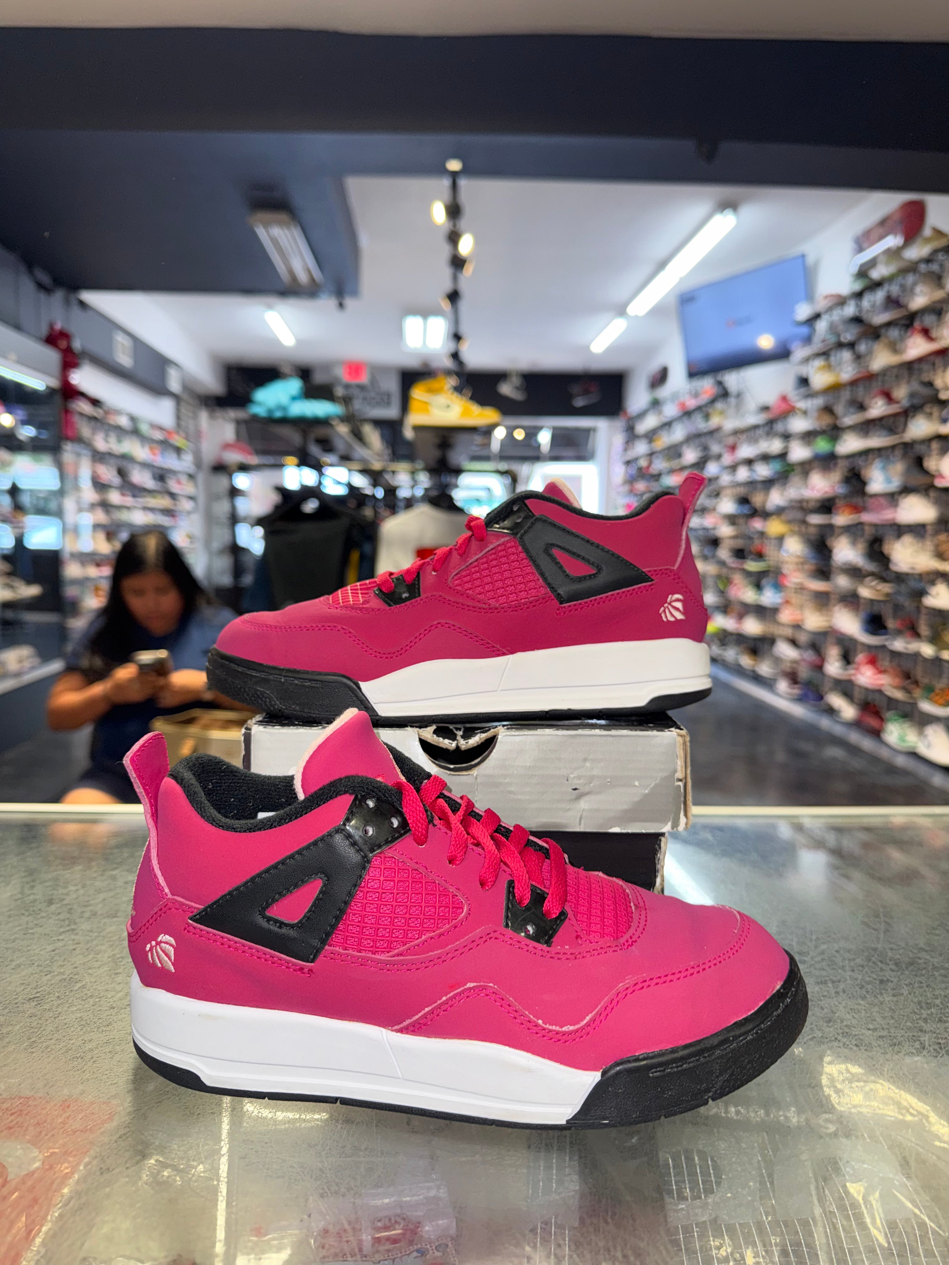 Size 2.5y Air Jordan 4 "Voltage Cherry" (PS)