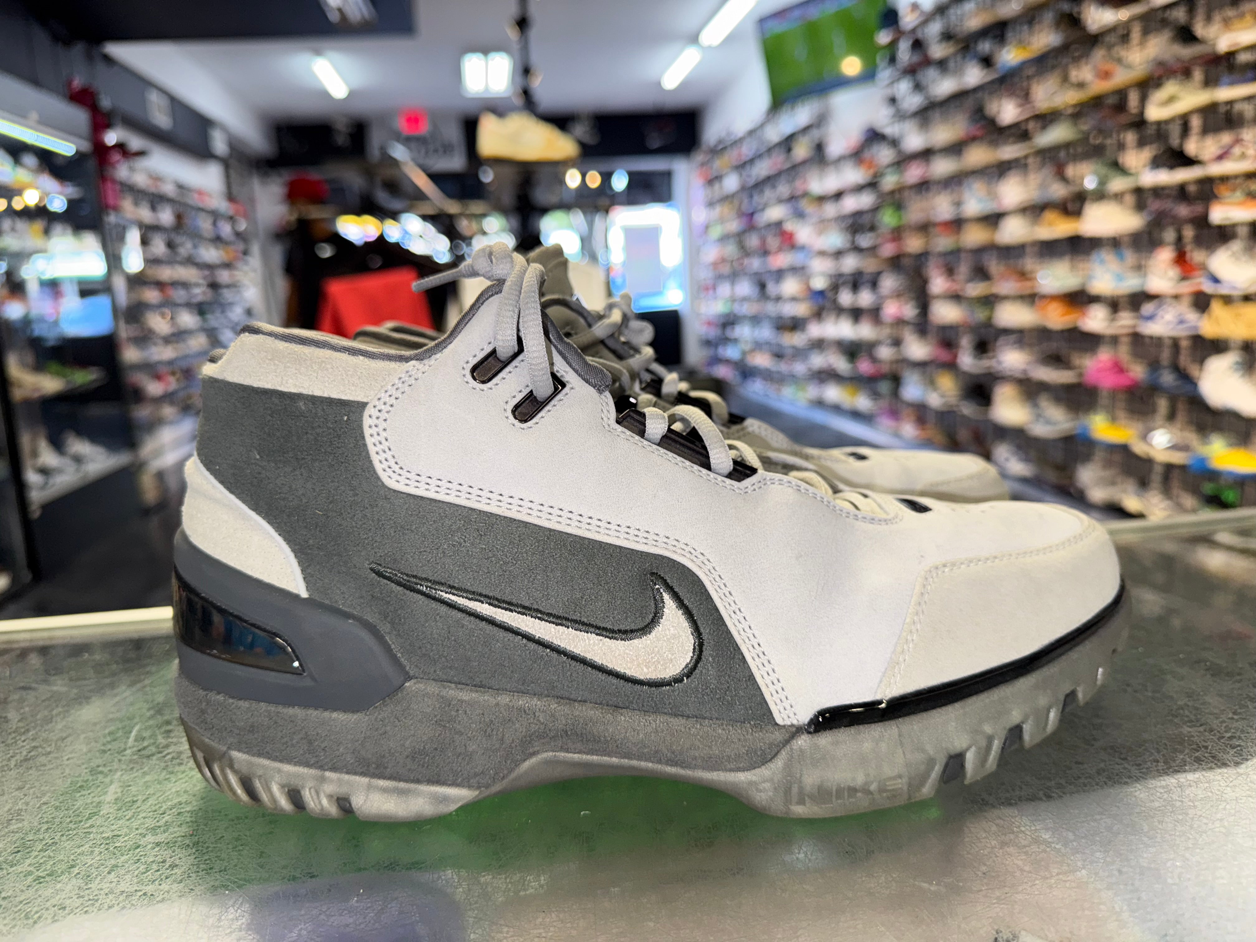 Size 10.5 Zoom Generation "Grey" - NB