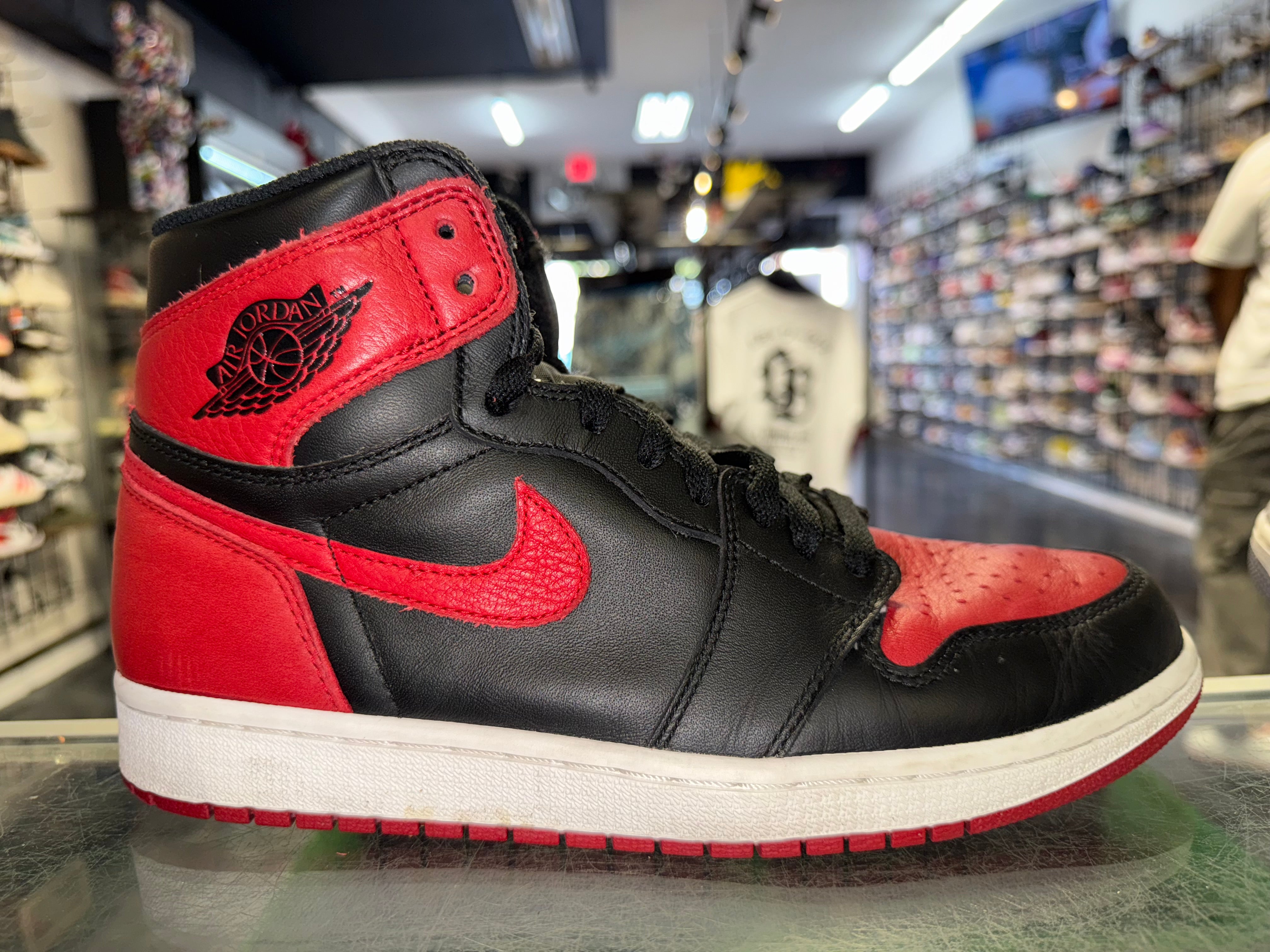Size 9.5 Air Jordan 1 "Bred" 2016