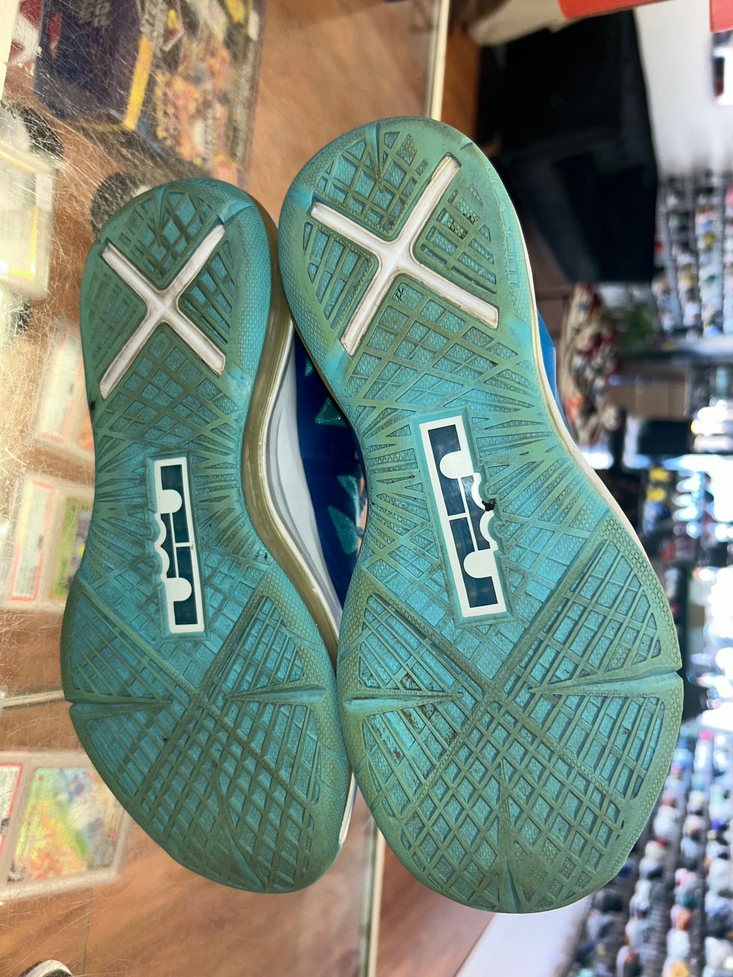 Size 5.5y Nike Lebron 10 “Photo Blue” (MAMO)