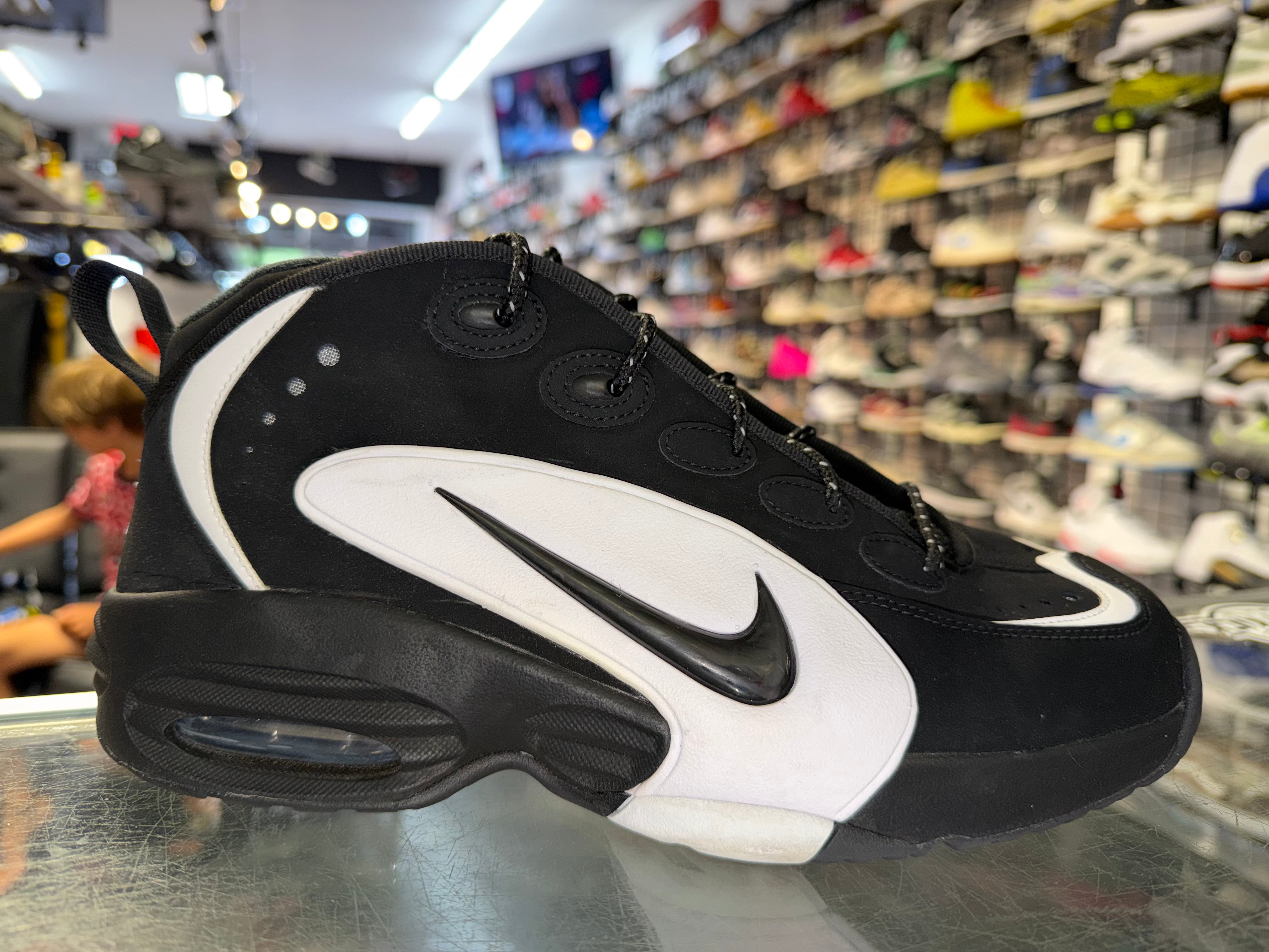 Size 10 Air Way Up "Black White"