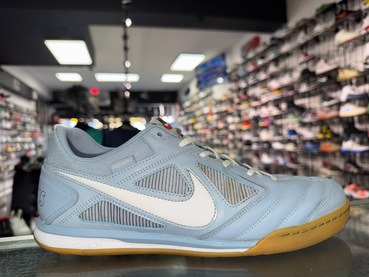 SB Gato Supreme Light Armory Blue sneaker, pre-owned, size 10