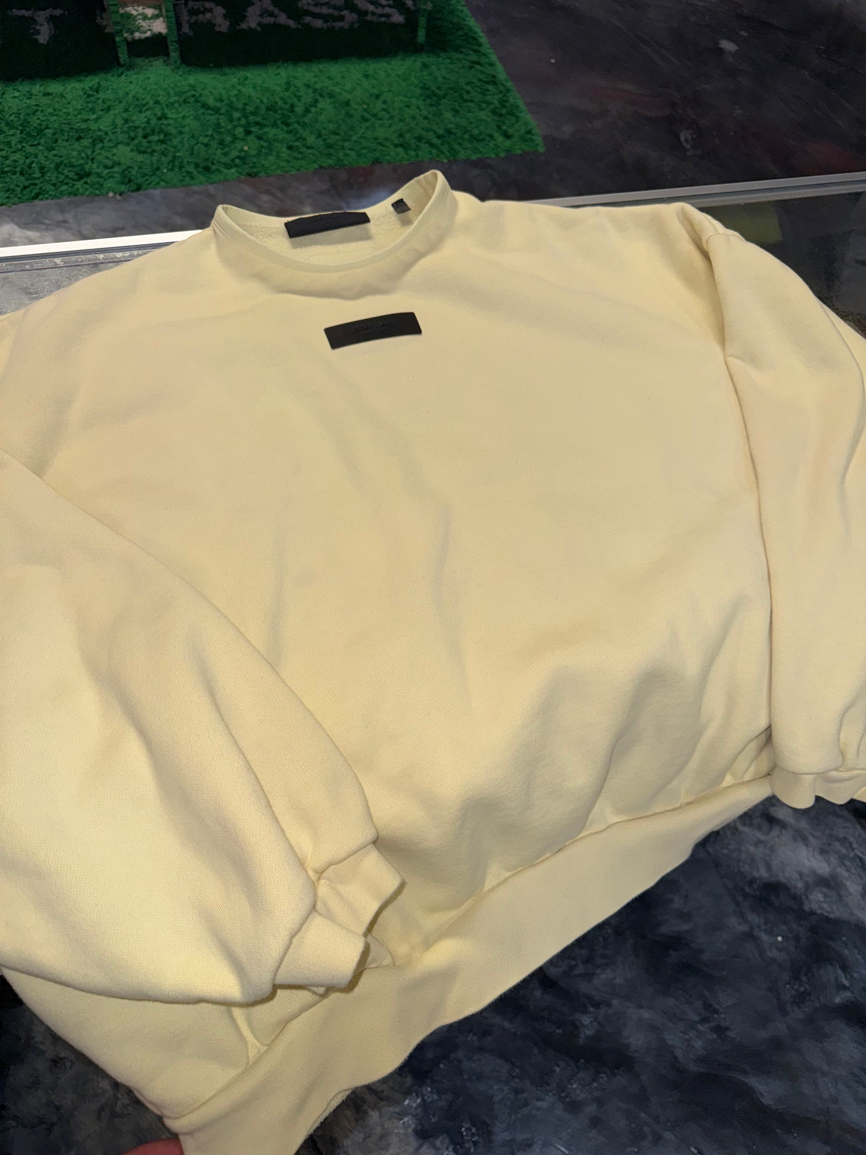 Size XL Essentials FOG Crewneck “Yellow”