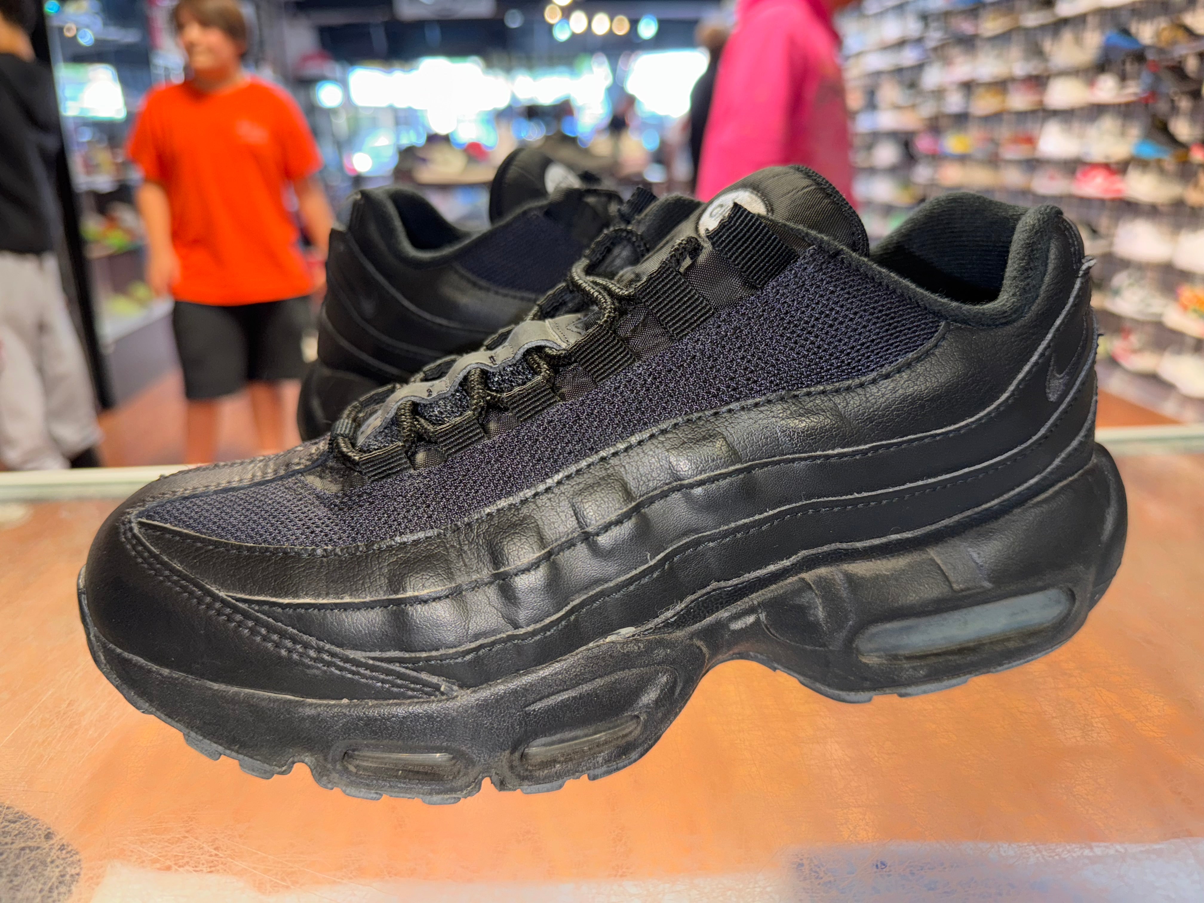 Size 7y Air max 95 Recraft "Triple Black"