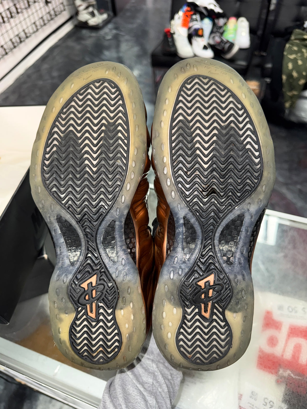 Nike Foamposite One Copper 2017 sneaker, pre-owned, size 10.5 – view 7