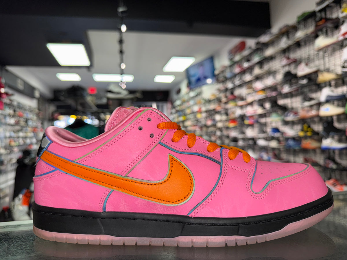 Nike Dunk Low SB The Powerpuff Girls Blossom sneaker, pre-owned, size 12