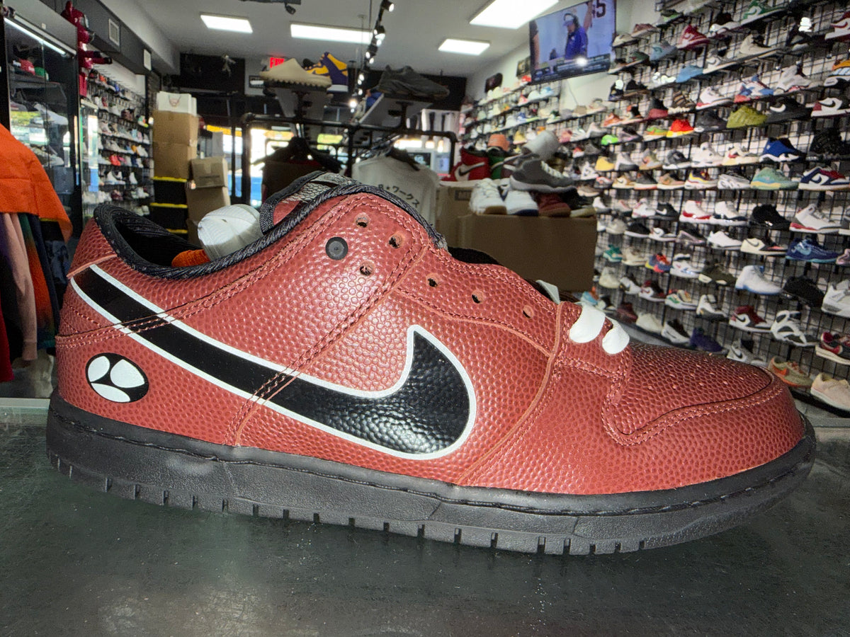 Nike Dunk Low SB Limousine Skateboards sneaker, new, size 10.5
