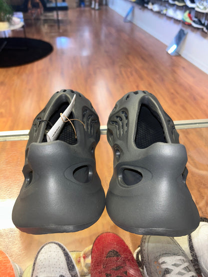 Size 9 Adidas Yeezy Foam Runner “Carbon” Brand New (MAMO)